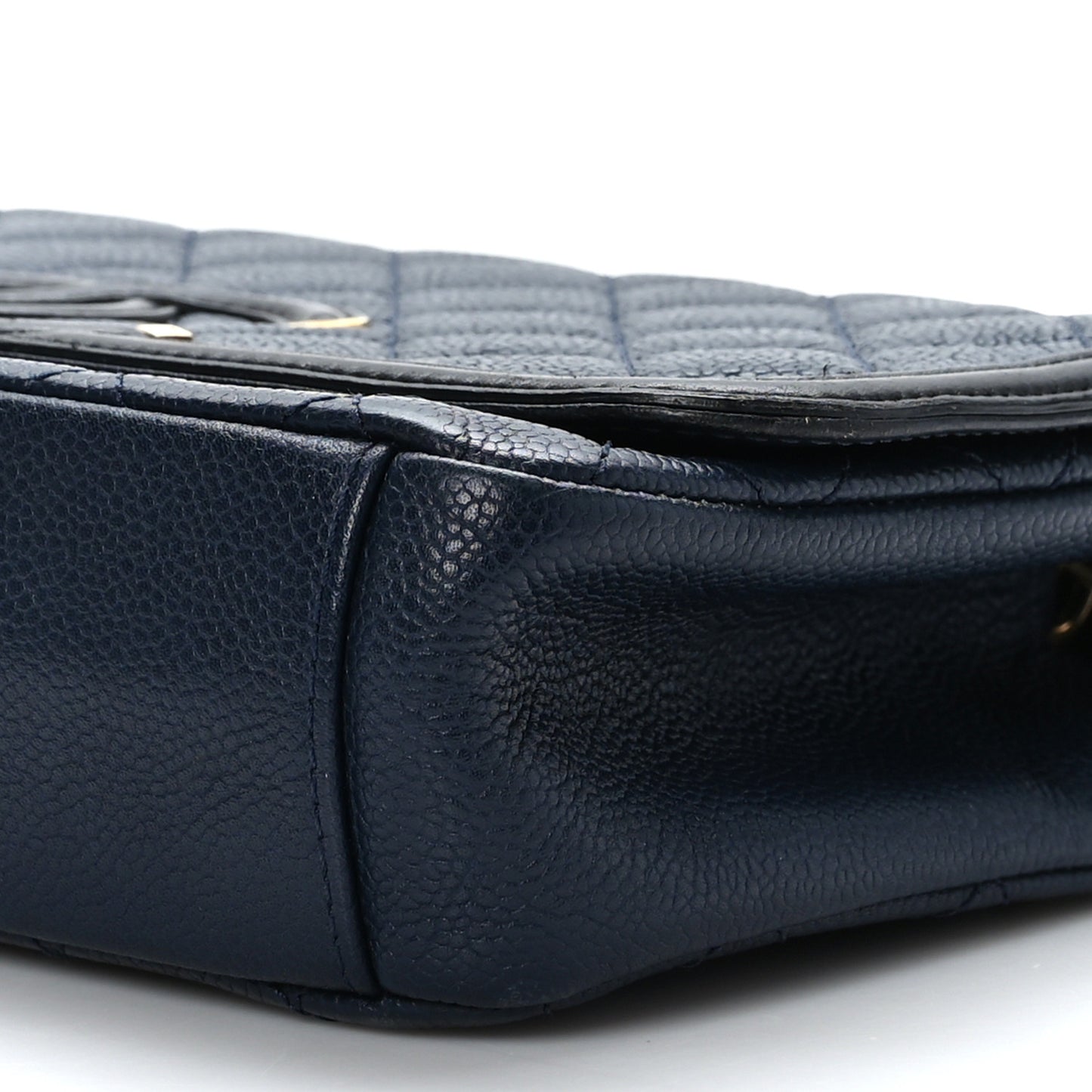 Caviar Quilted Medium CC Filigree Flap Navy Black
