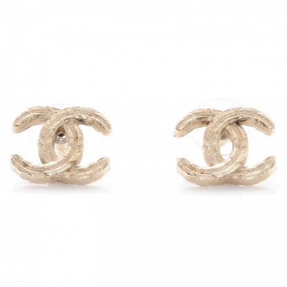 Chanel Feather CC Earrings Gold 1 of 5