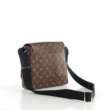 Louis Vuitton Monogram Macassar District PM 3 of 7