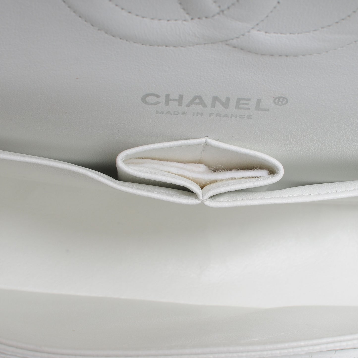 Caviar Quilted Medium Double Flap White