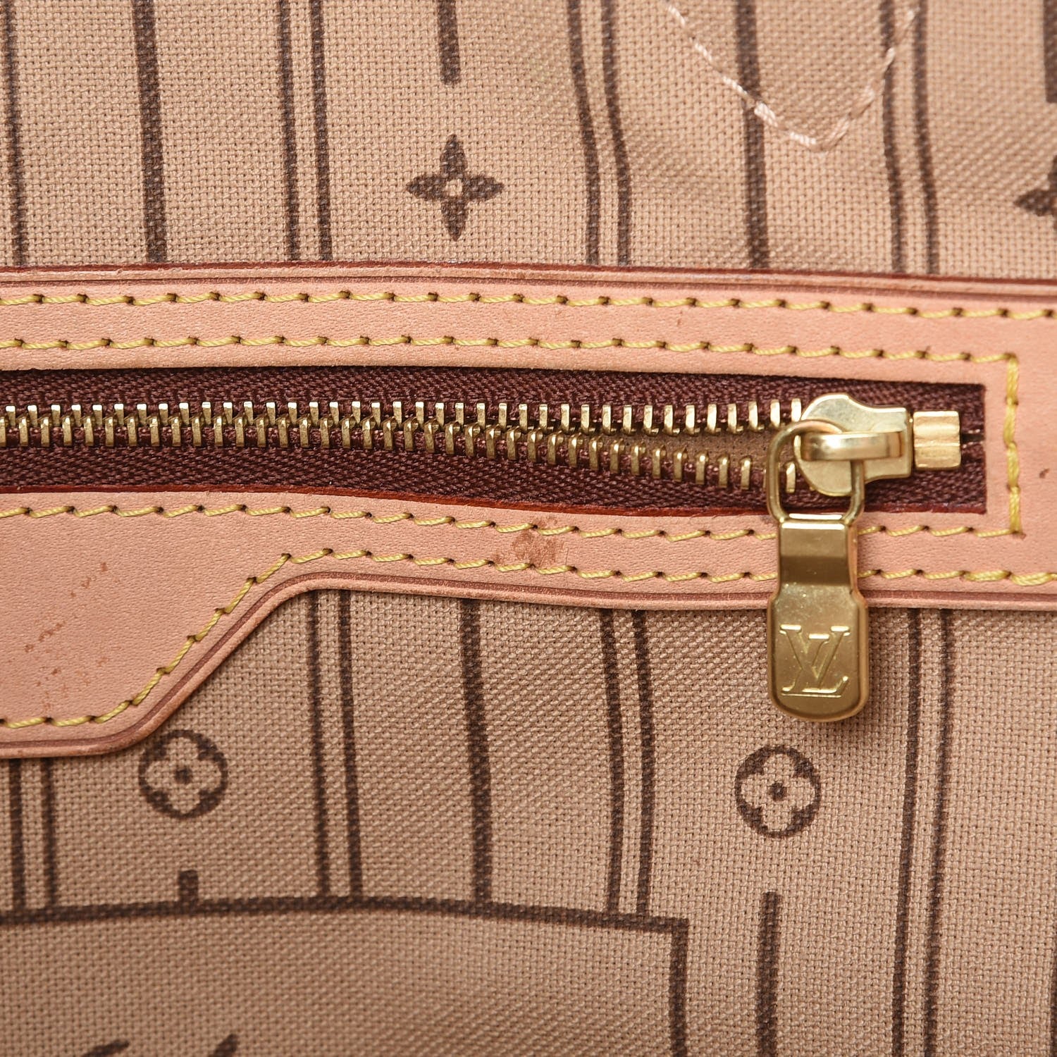 Louis Vuitton Monogram Neverfull MM 8 of 13