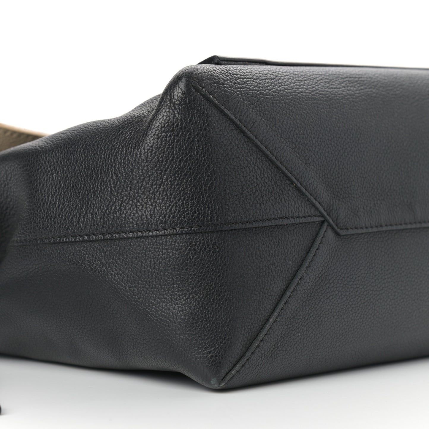 Calfskin Lockme MM Vanille Black