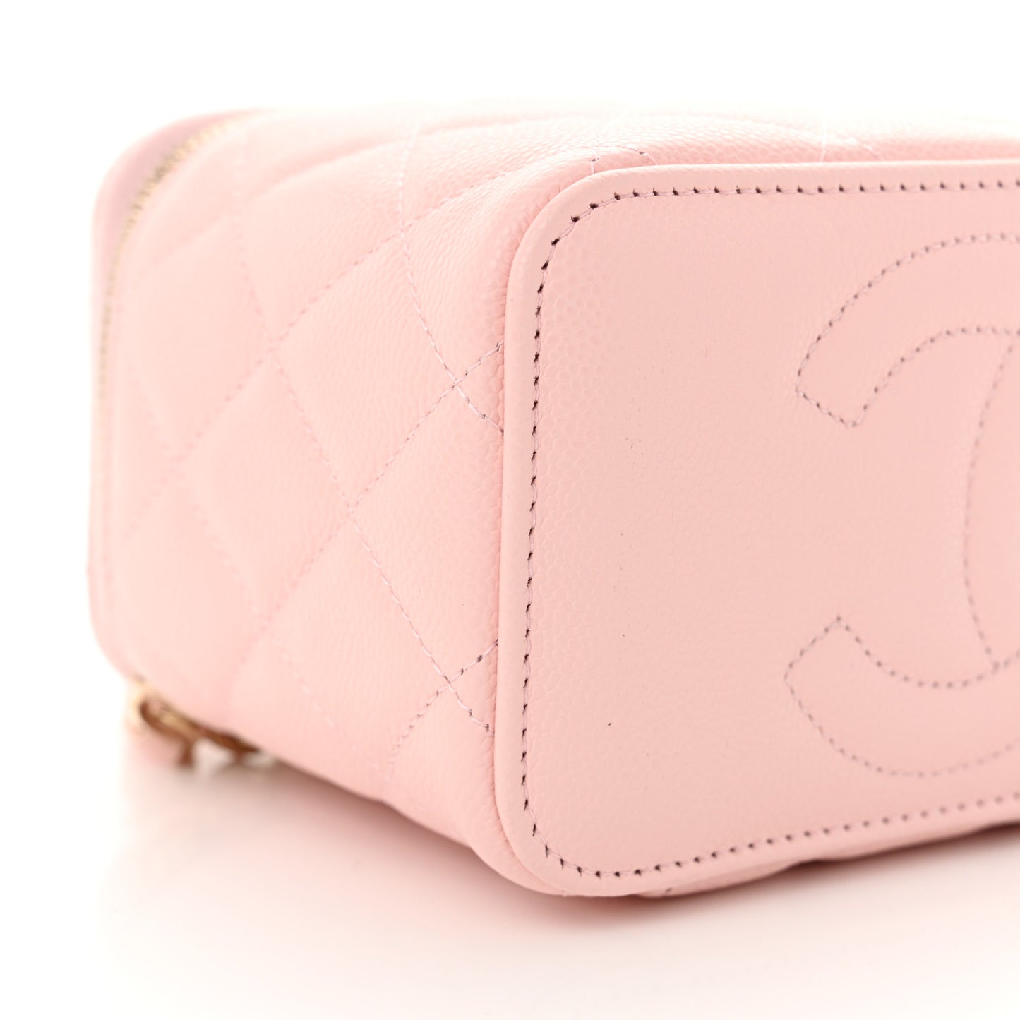 Caviar Quilted Small Vanity Case With Chain Light Pink