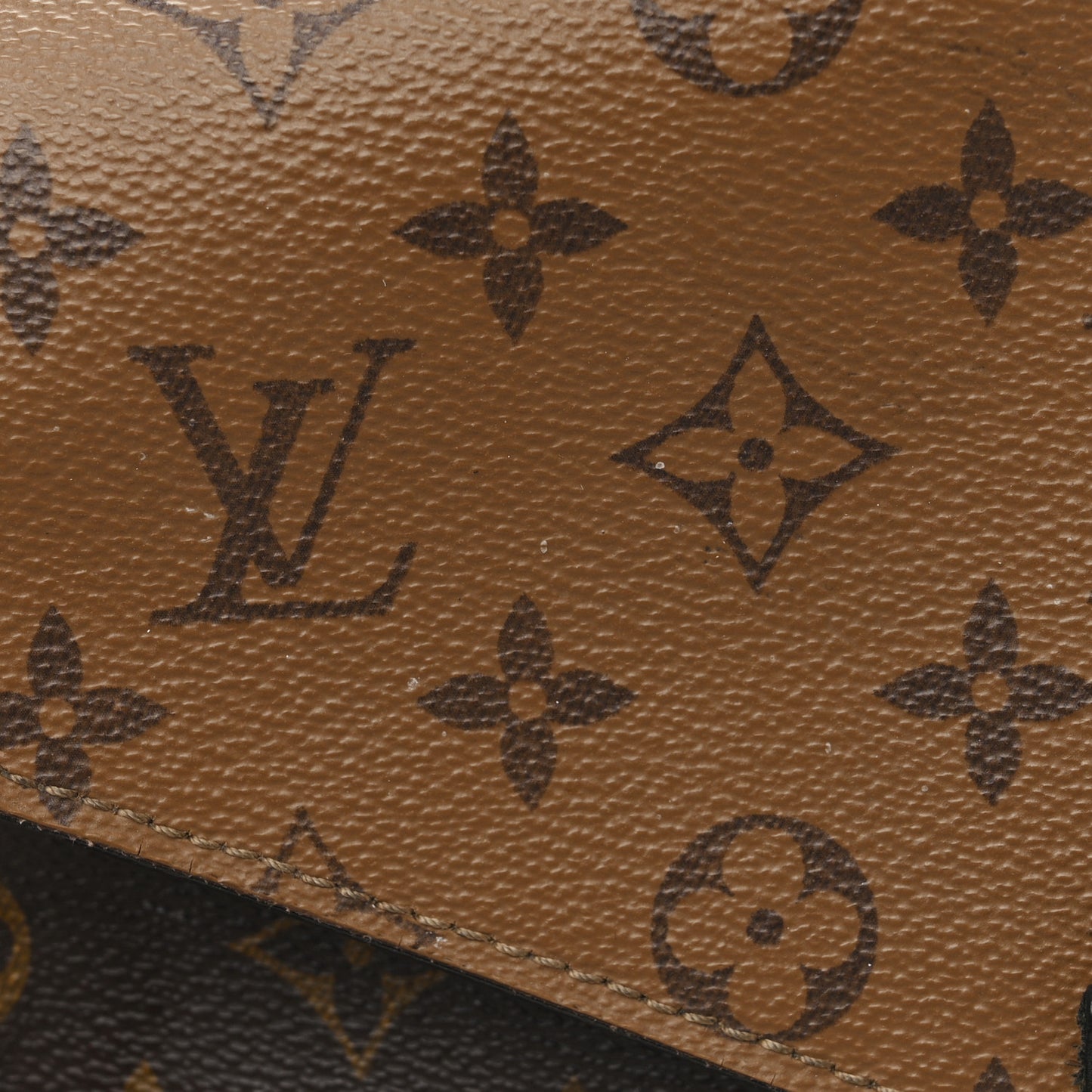 Reverse Monogram Pochette Metis