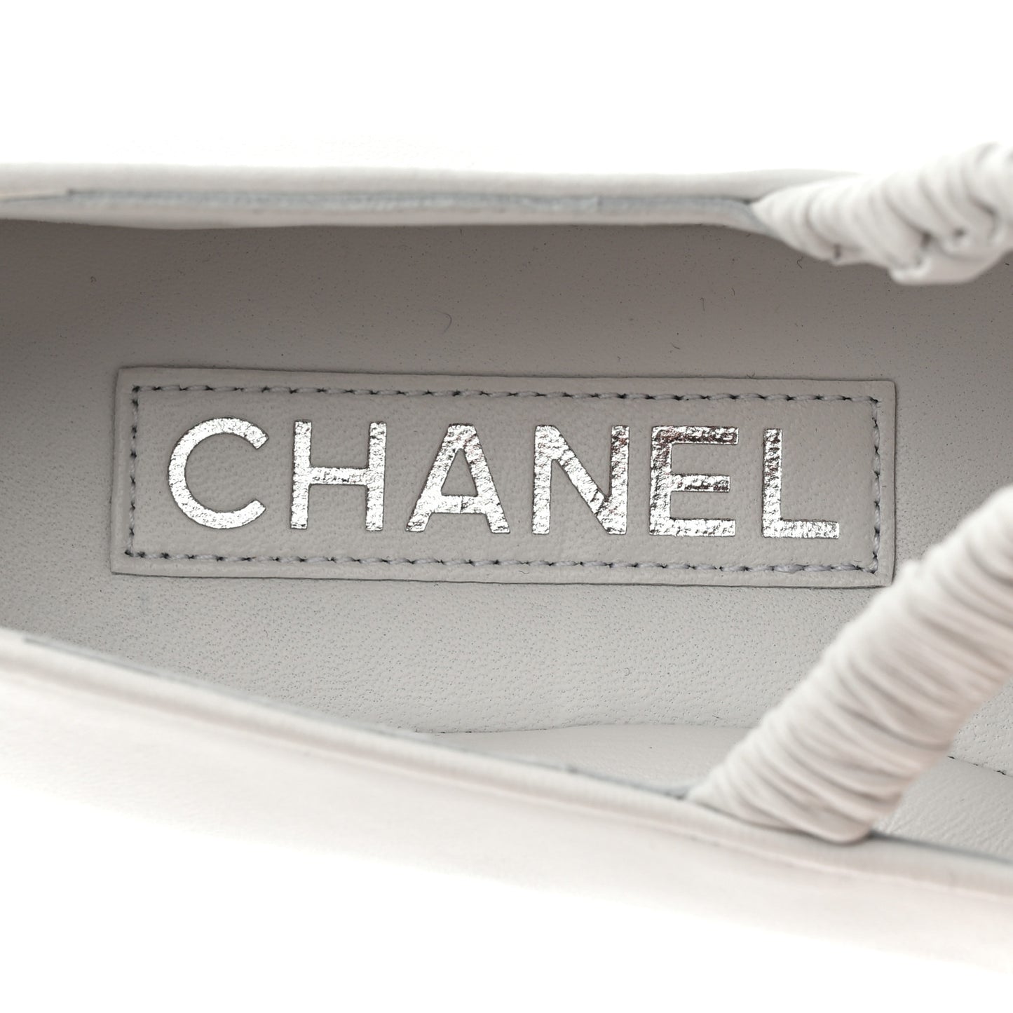 Lambskin Grosgrain Cap Toe CC Ballerina Flats With Leg Warmers 36 White