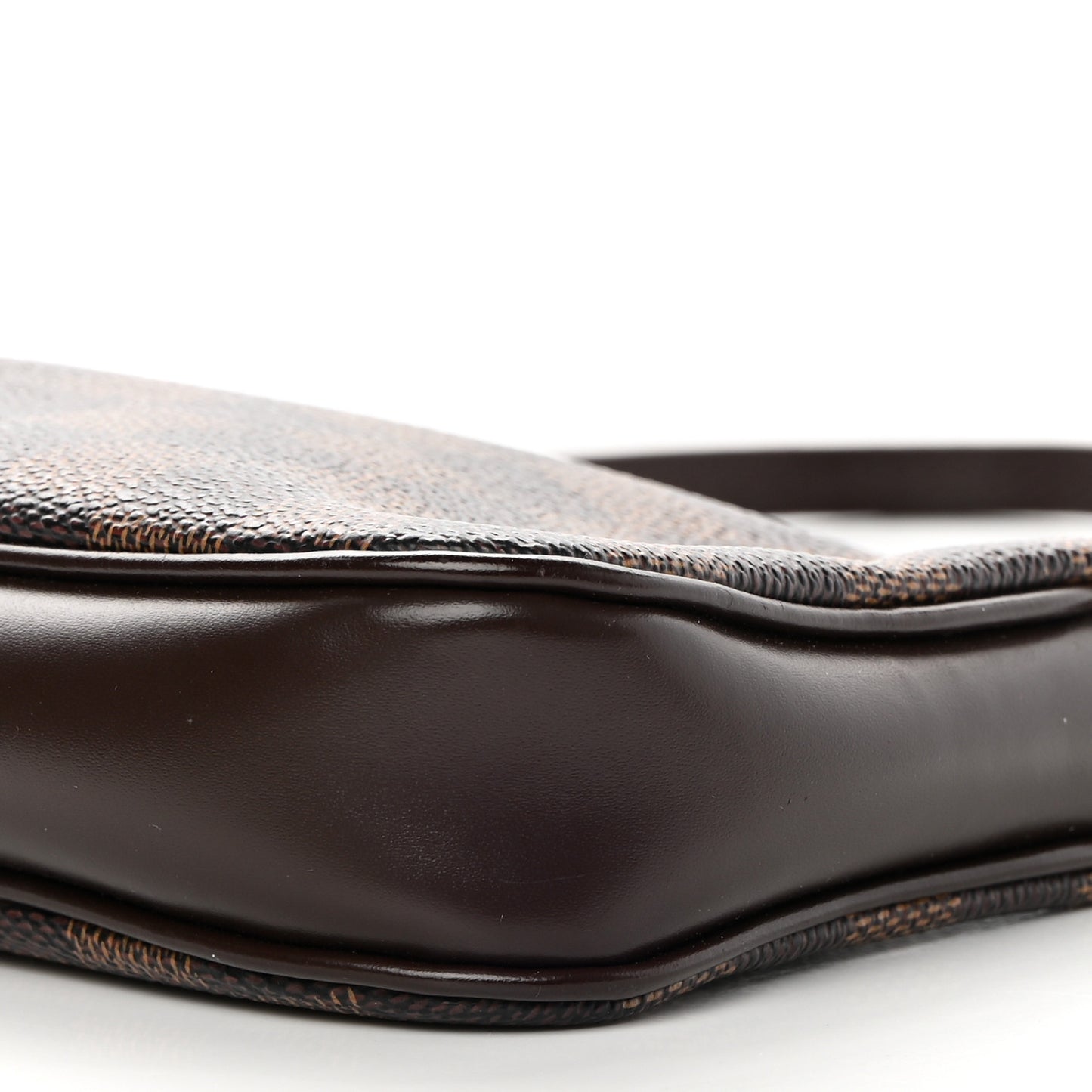 Damier Ebene Navona Pochette Accessories
