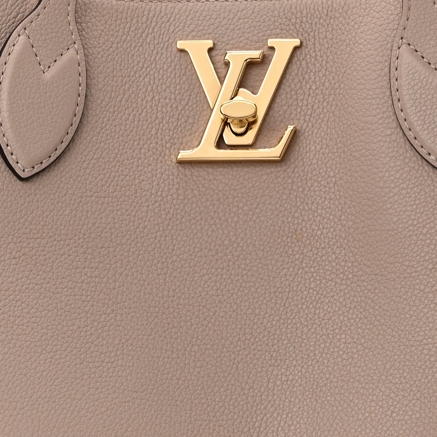 Louis Vuitton Grained Calfskin Lockme Shopper Greige 7 of 11