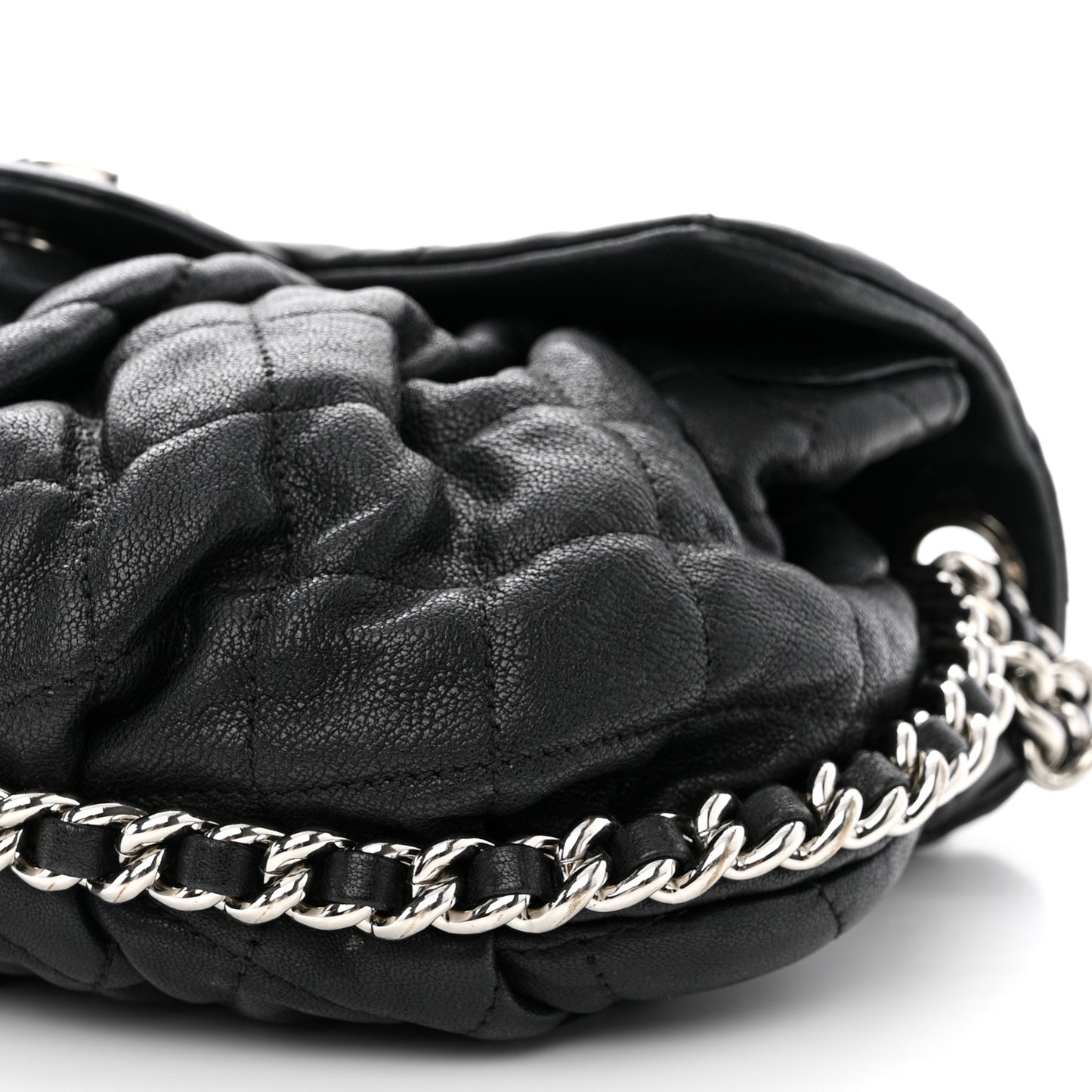 Washed Lambskin Quilted Medium Chain Around Messenger Black