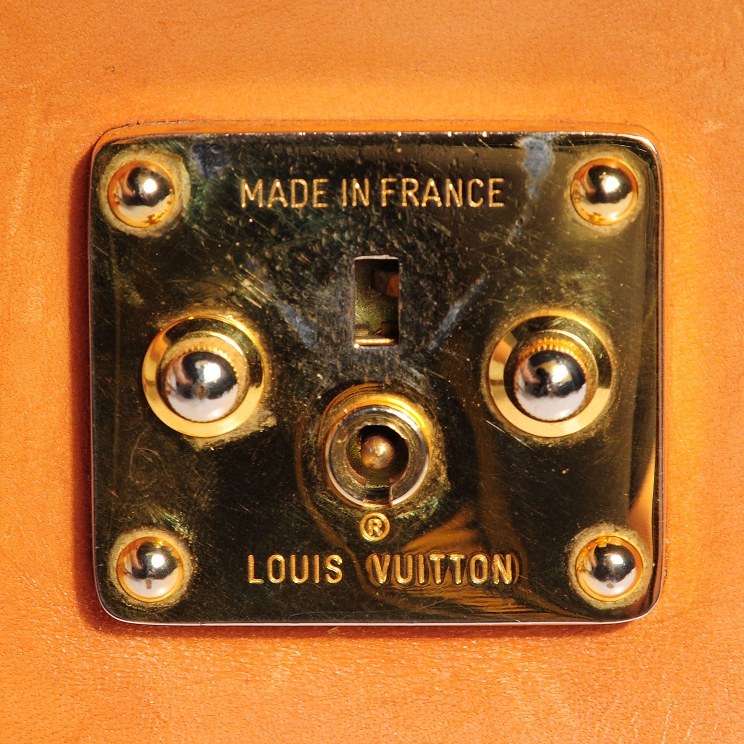 Louis Vuitton Monogram Sac Biface 8 of 8