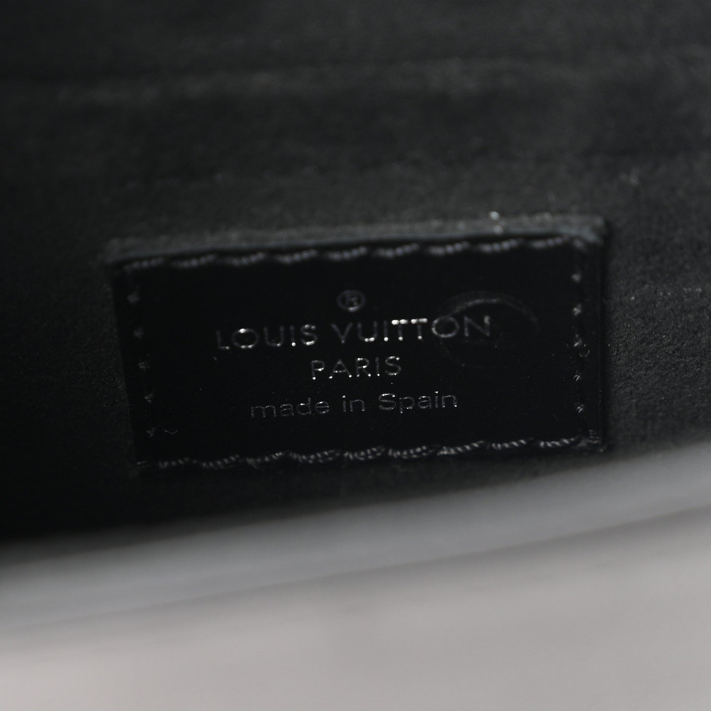 Calfskin Monogram Camera Box Vibe Black