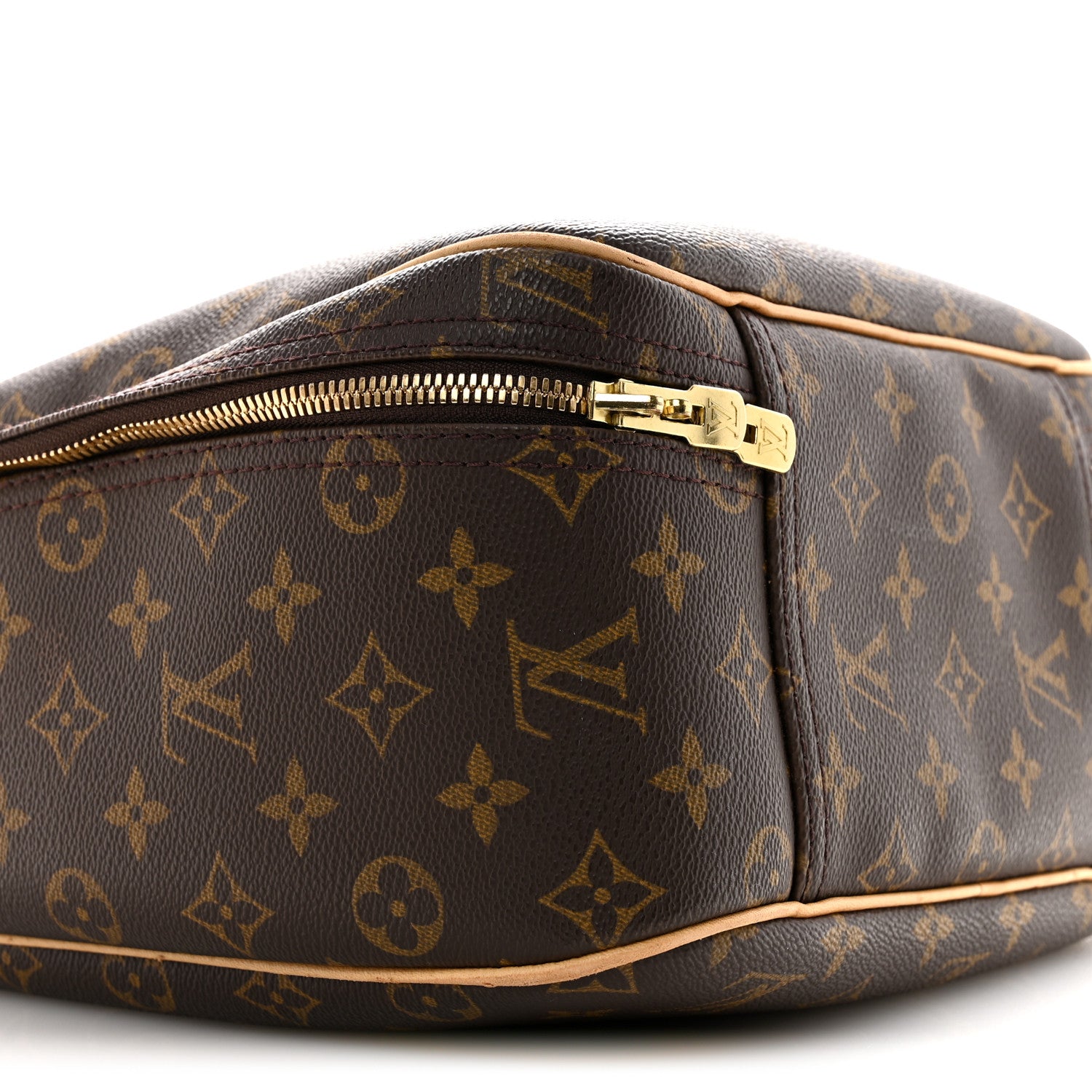 Louis Vuitton Monogram Excursion Shoe Bag 9 of 15
