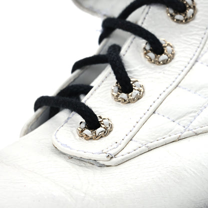 Chanel Shiny Goatskin Calfskin Quilted Lace Up Combat Boots 41.5 White Black 15 of 15