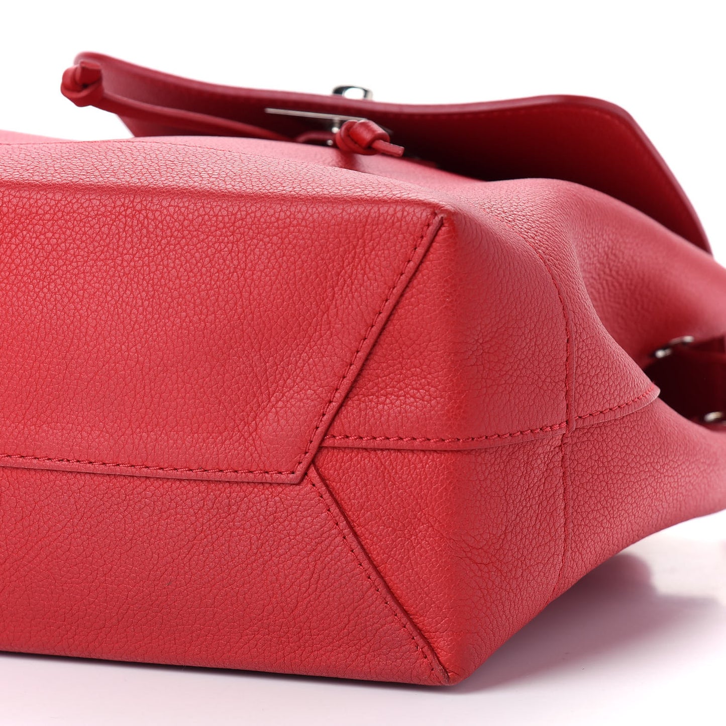 Soft Calfskin Lockme Backpack Rubis