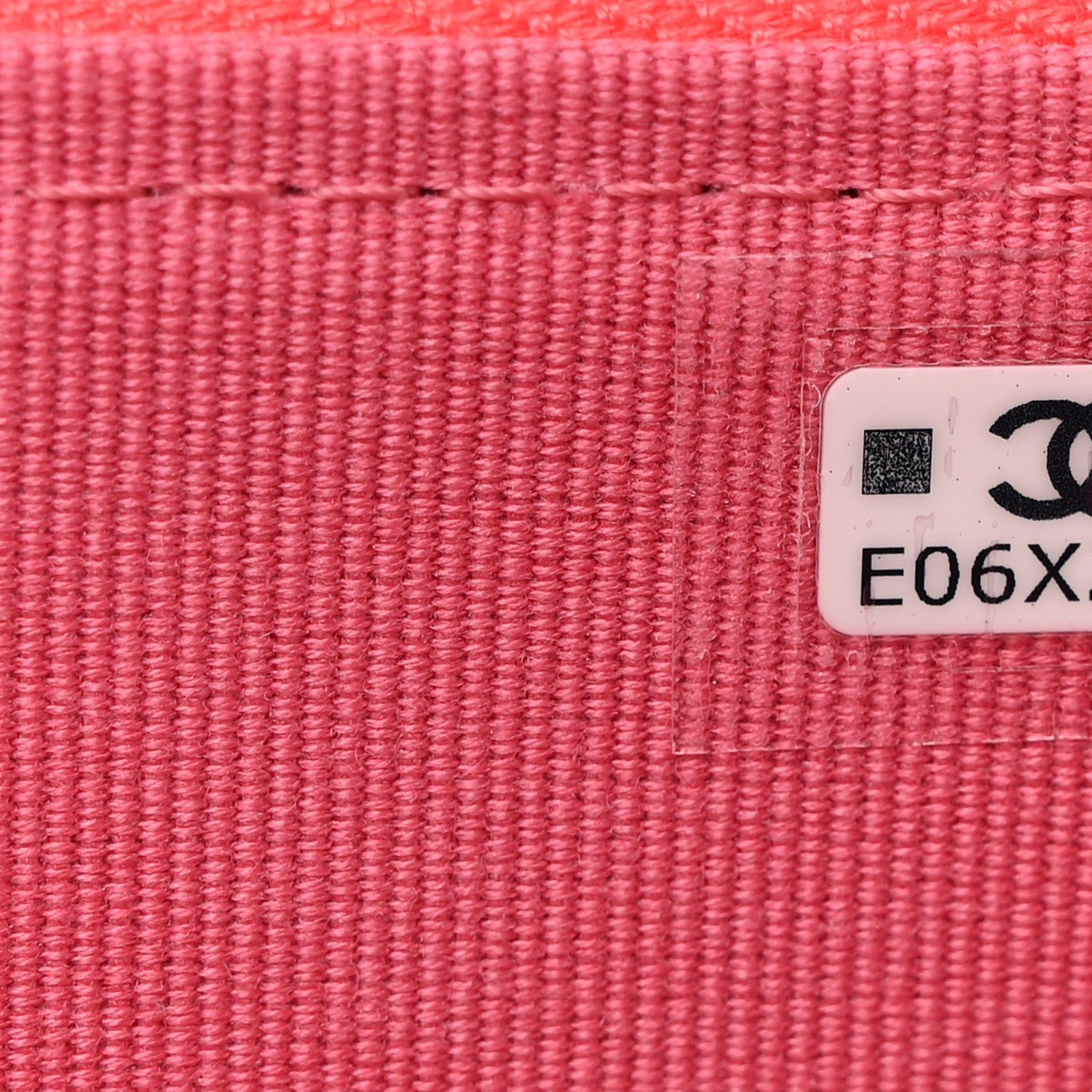 Chanel Caviar Quilted CC Zip Around Card Holder Rose 7 of 10