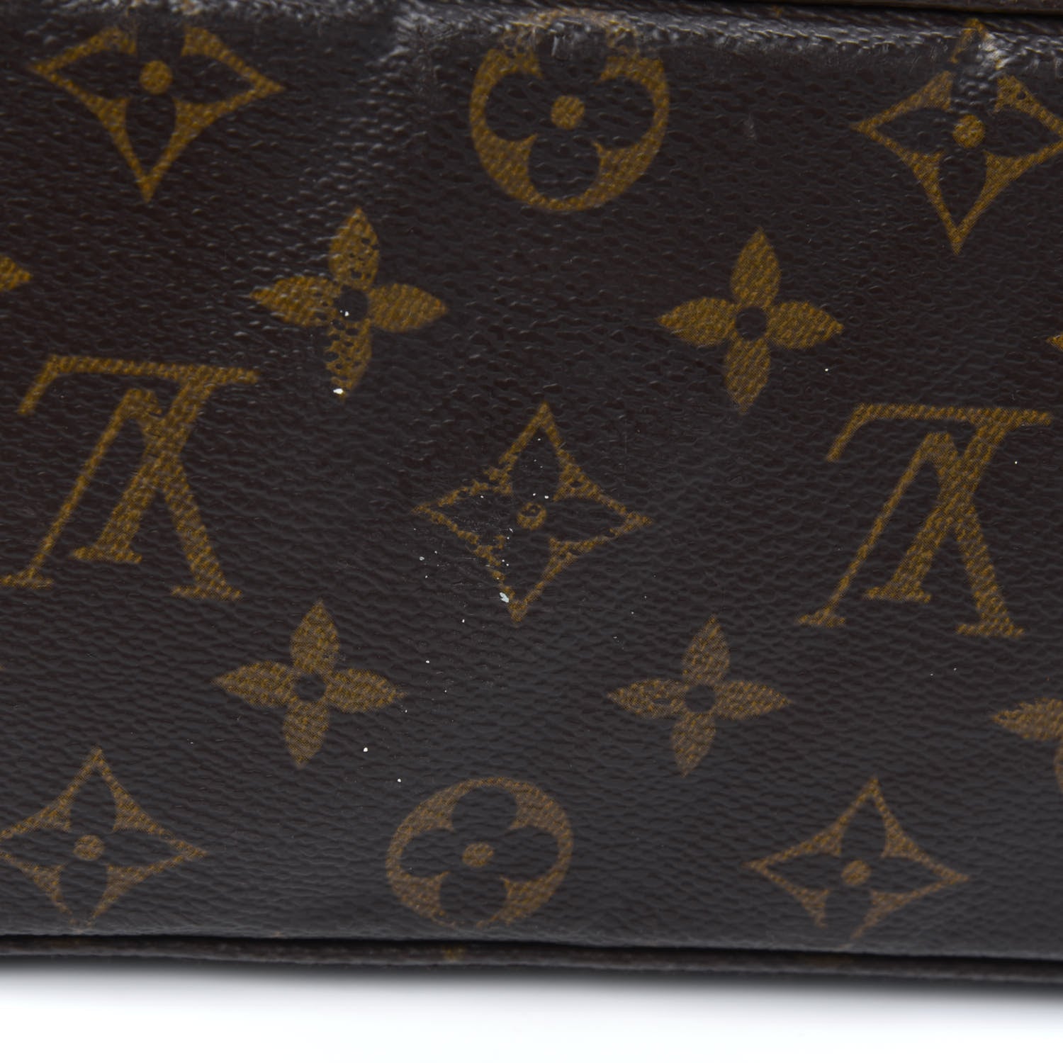 Louis Vuitton Monogram Luco 20 of 28