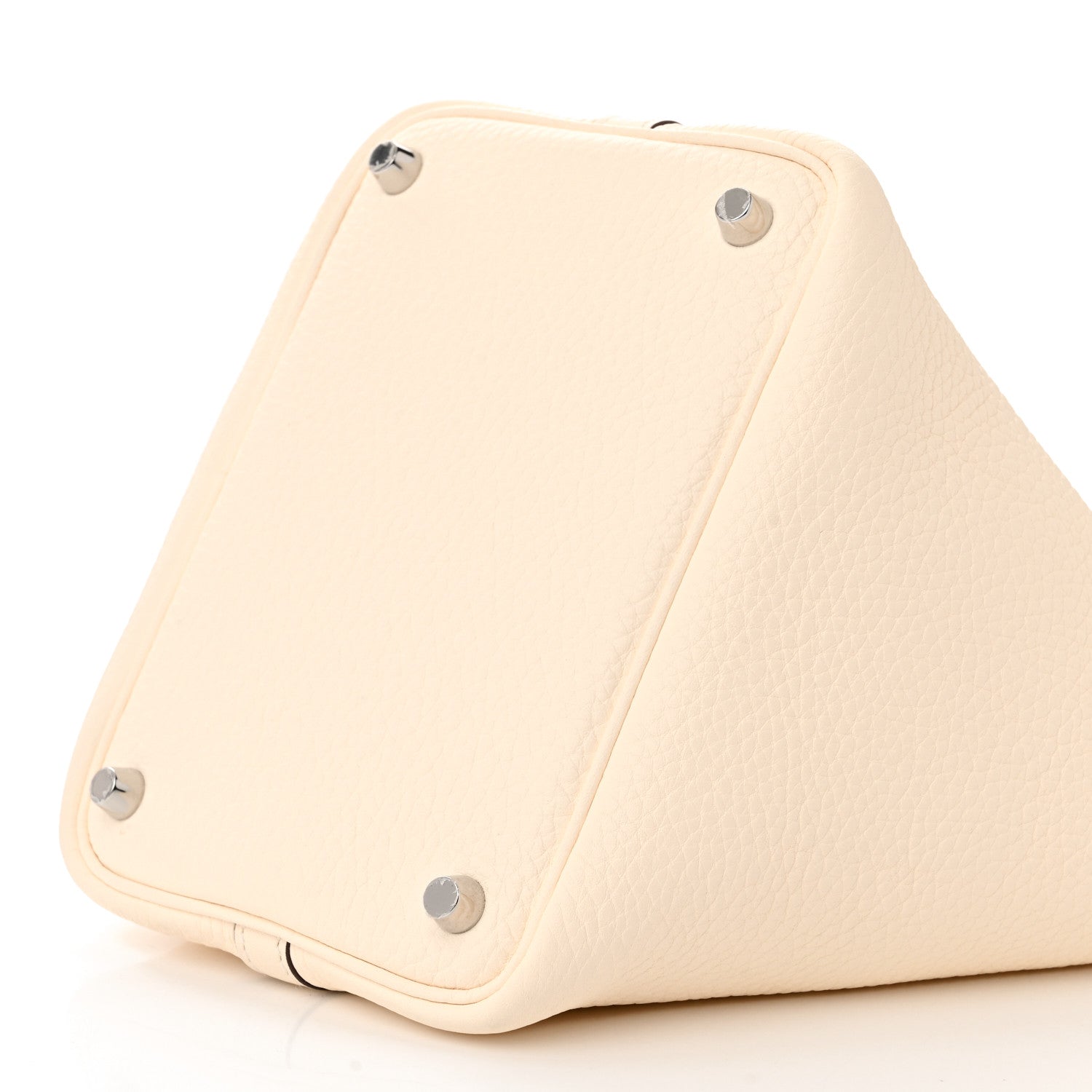 Hermes Taurillon Clemence Picotin Lock 18 PM Nata 10 of 12