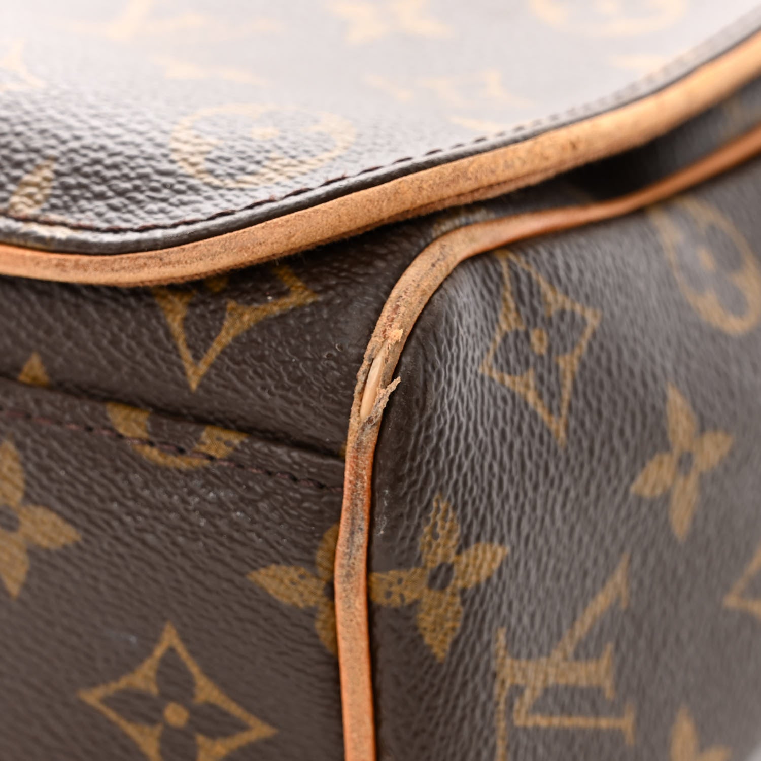 Louis Vuitton Monogram Abbesses Messenger Bag 14 of 16
