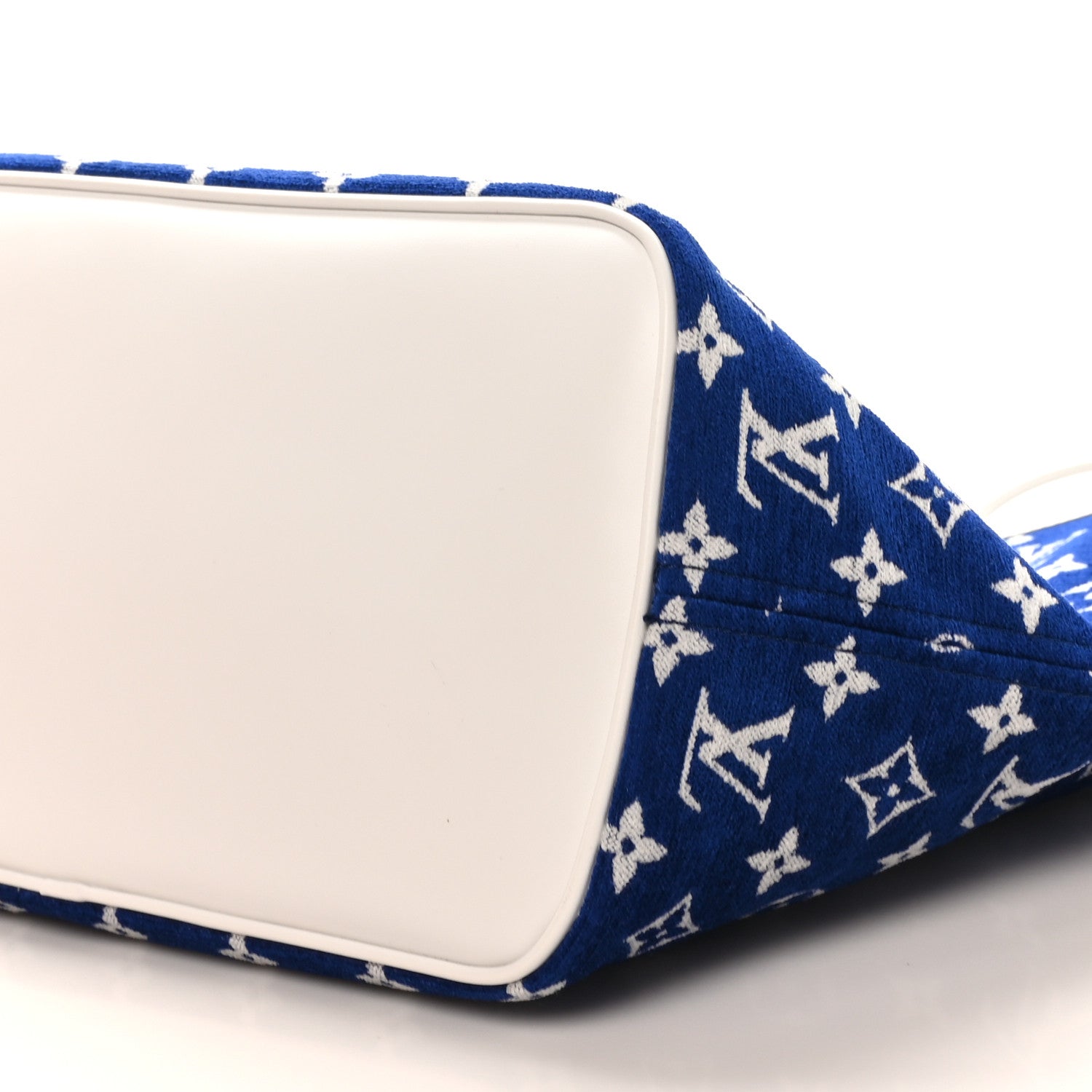 Louis Vuitton Jacquard Velvet Monogram LV Match Neverfull MM Bleu 9 of 10