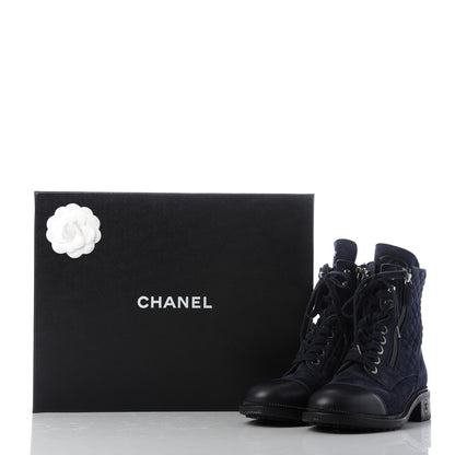 Chanel Suede Quilted CC Lace Up Combat Boots 39.5 Navy Black 9 of 9