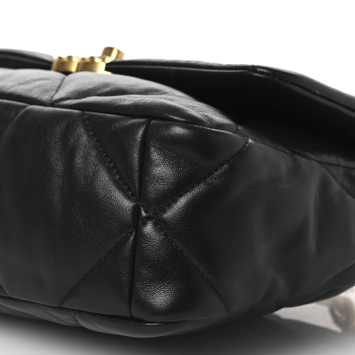 Lambskin Quilted Medium Chanel 19 Flap Black