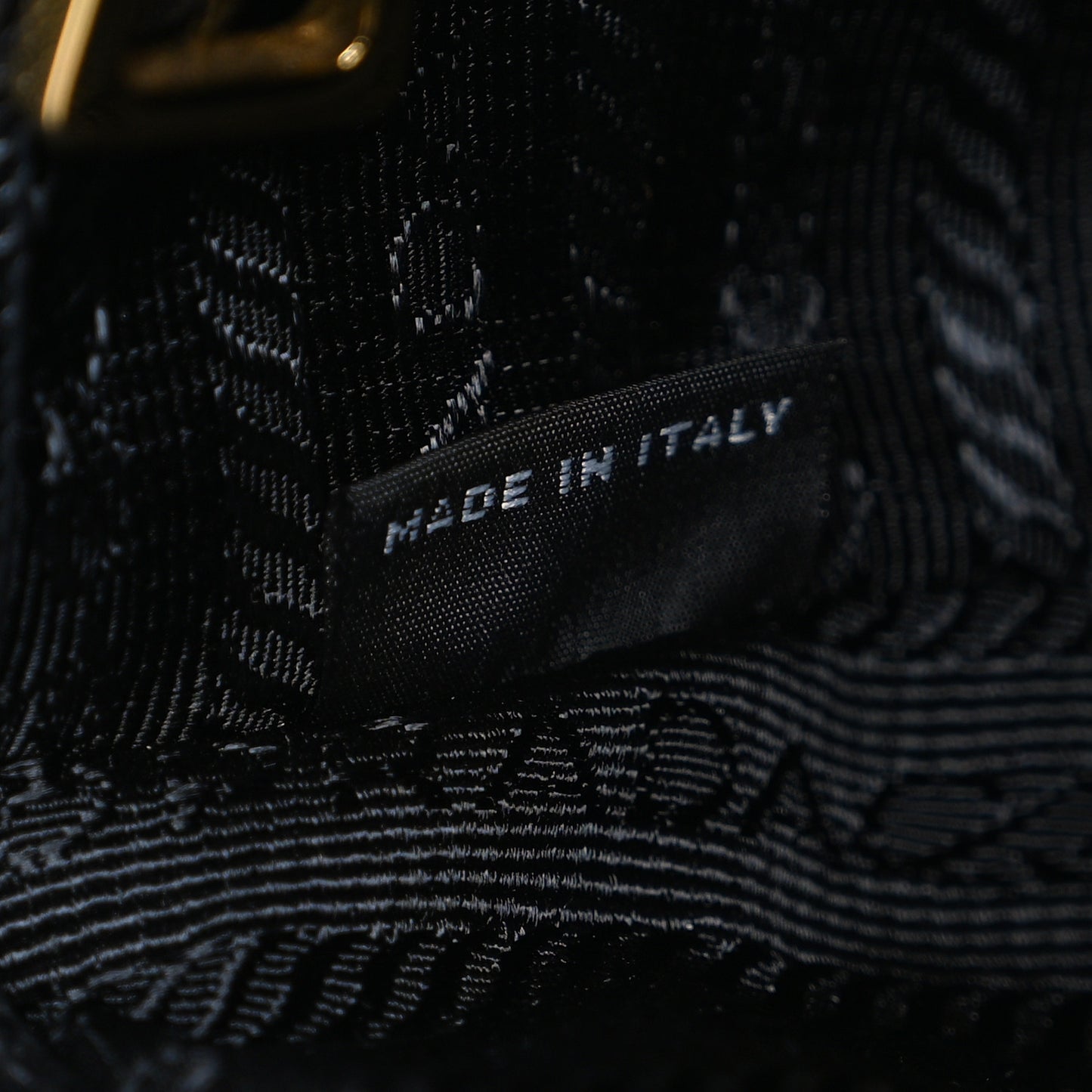 Saffiano Lux Large Galleria Double Zip Tote Black