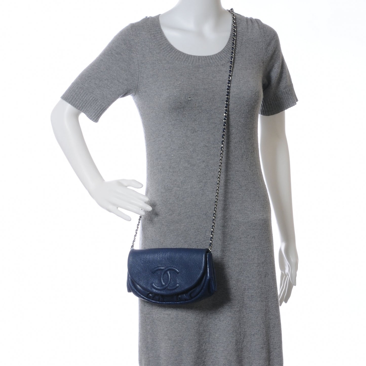 Caviar Half Moon Wallet On Chain Navy
