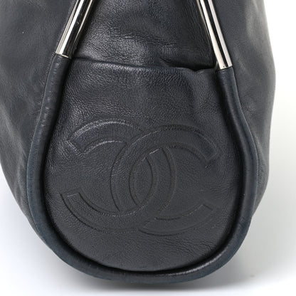 Chanel Lambskin Medium Ultimate Soft Tote Black 14 of 19
