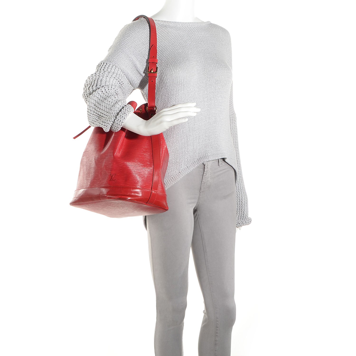 Louis Vuitton Epi Noe Rouge 2 of 7