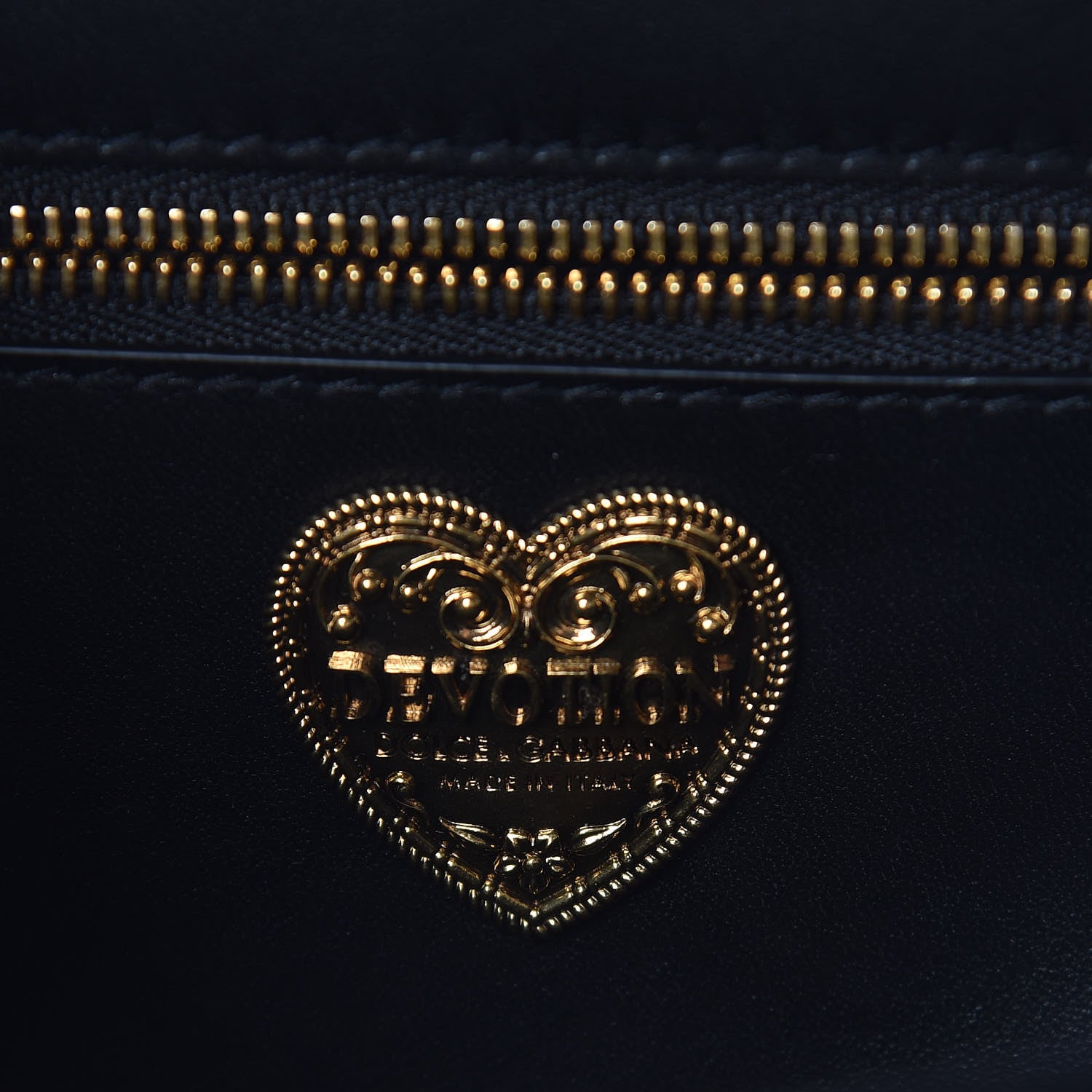 Dolce & Gabbana DOLCE &GABBANA Velvet Medium Devotion Crossbody Bag Black 6 of 9