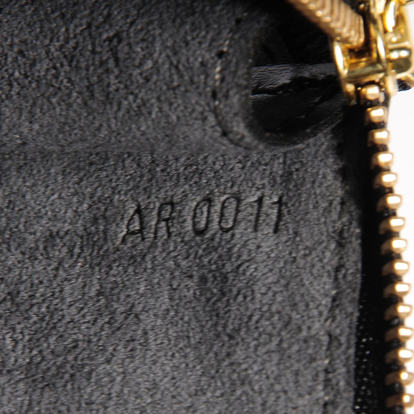 Epi Pochette Accessories 21 Black
