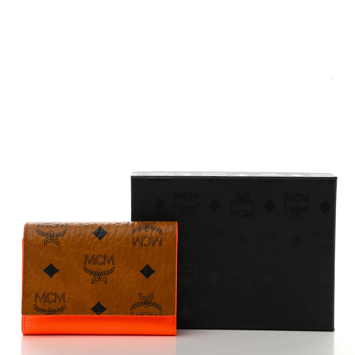 MCM Visetos Patent Trifold Wallet Cognac Orange 8 of 8