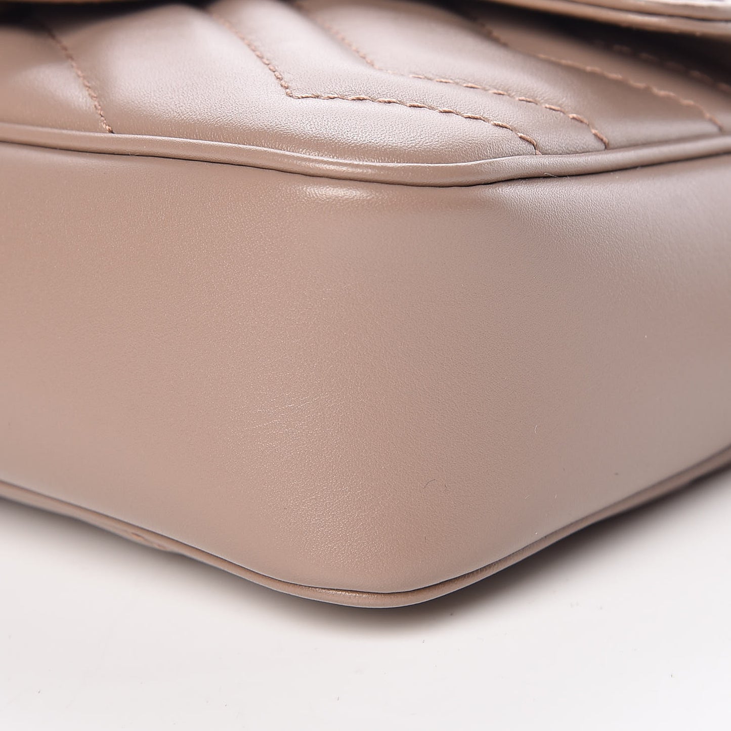 Calfskin Matelasse Super Mini GG Marmont Shoulder Bag Porcelain Rose