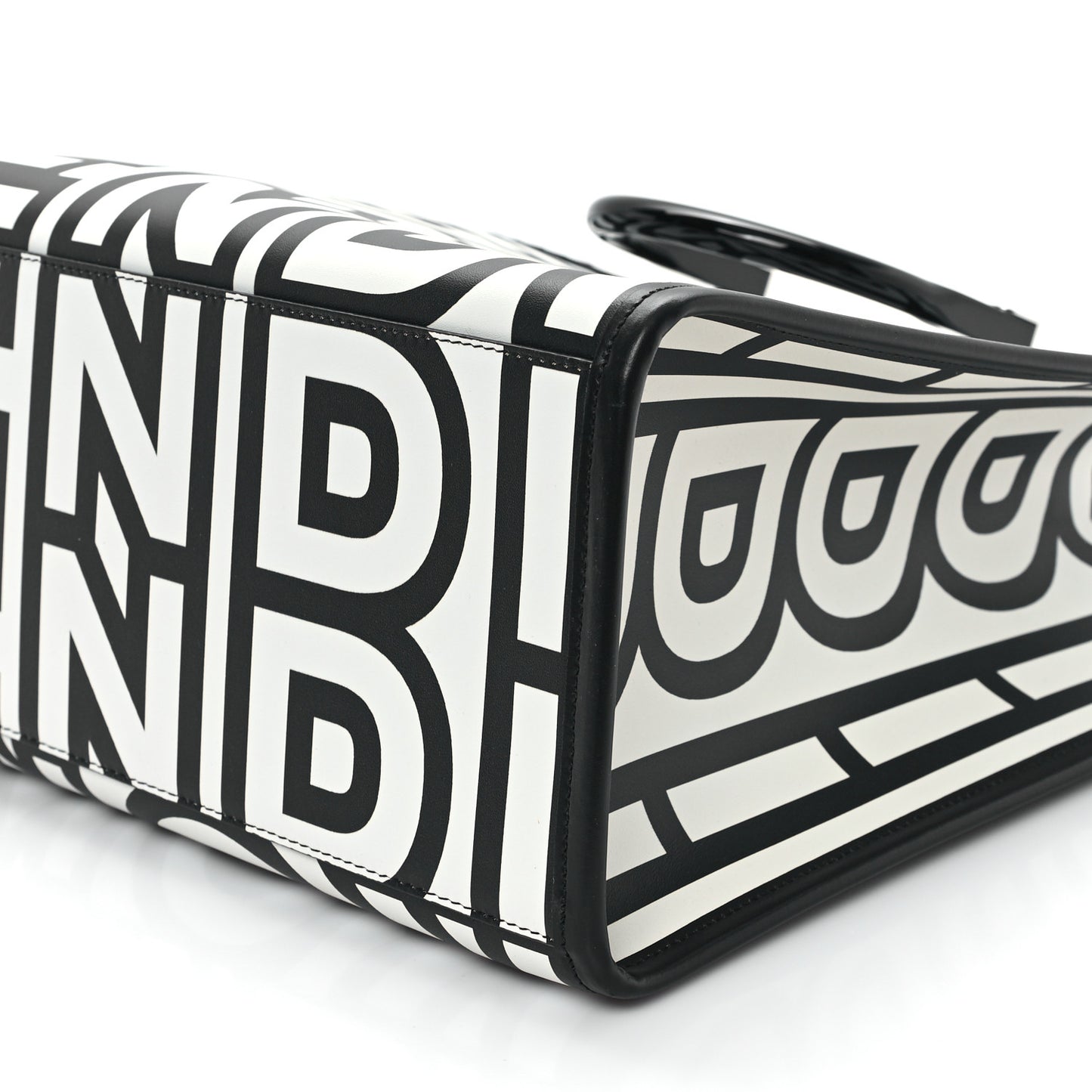 X MARC JACOBS Vitello King Logo Print Medium Fendi Sunshine Shopper Tote Black White