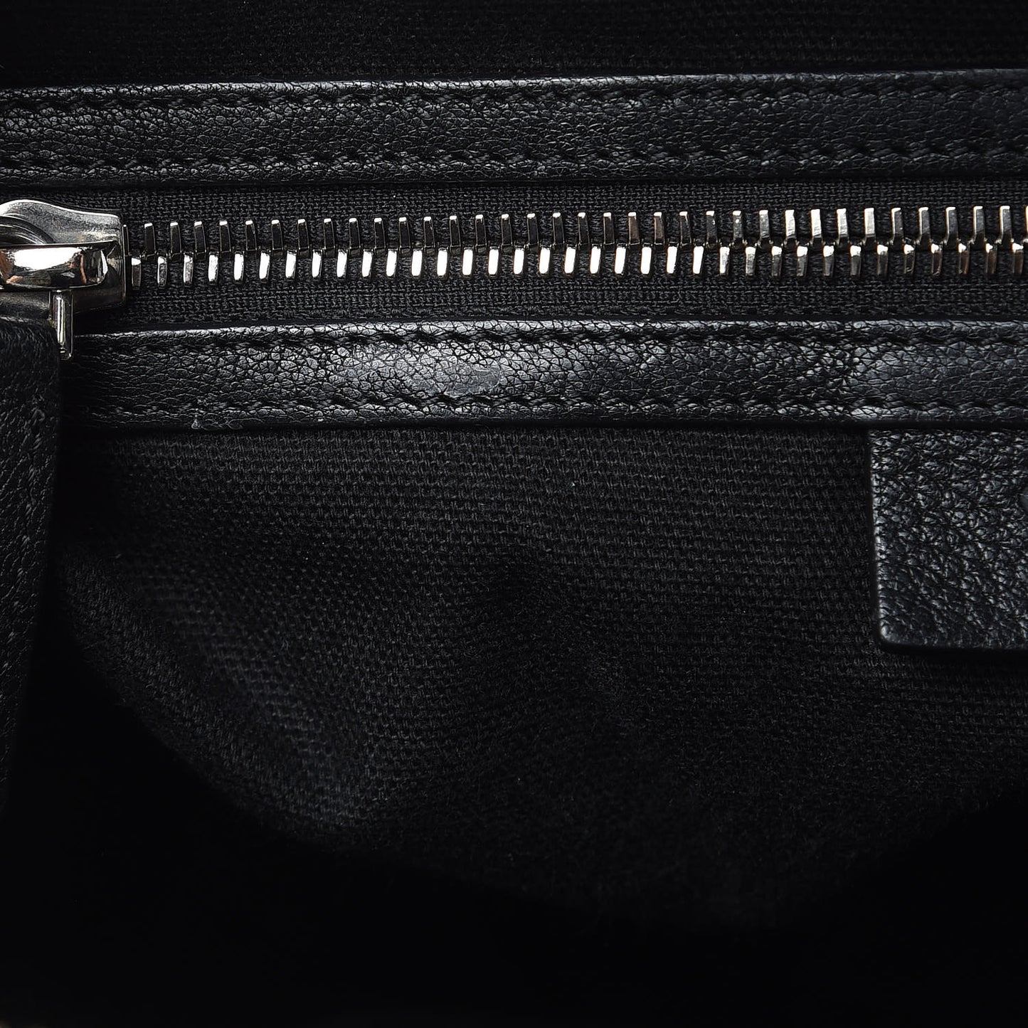 Sugar Goatskin Medium Antigona Black