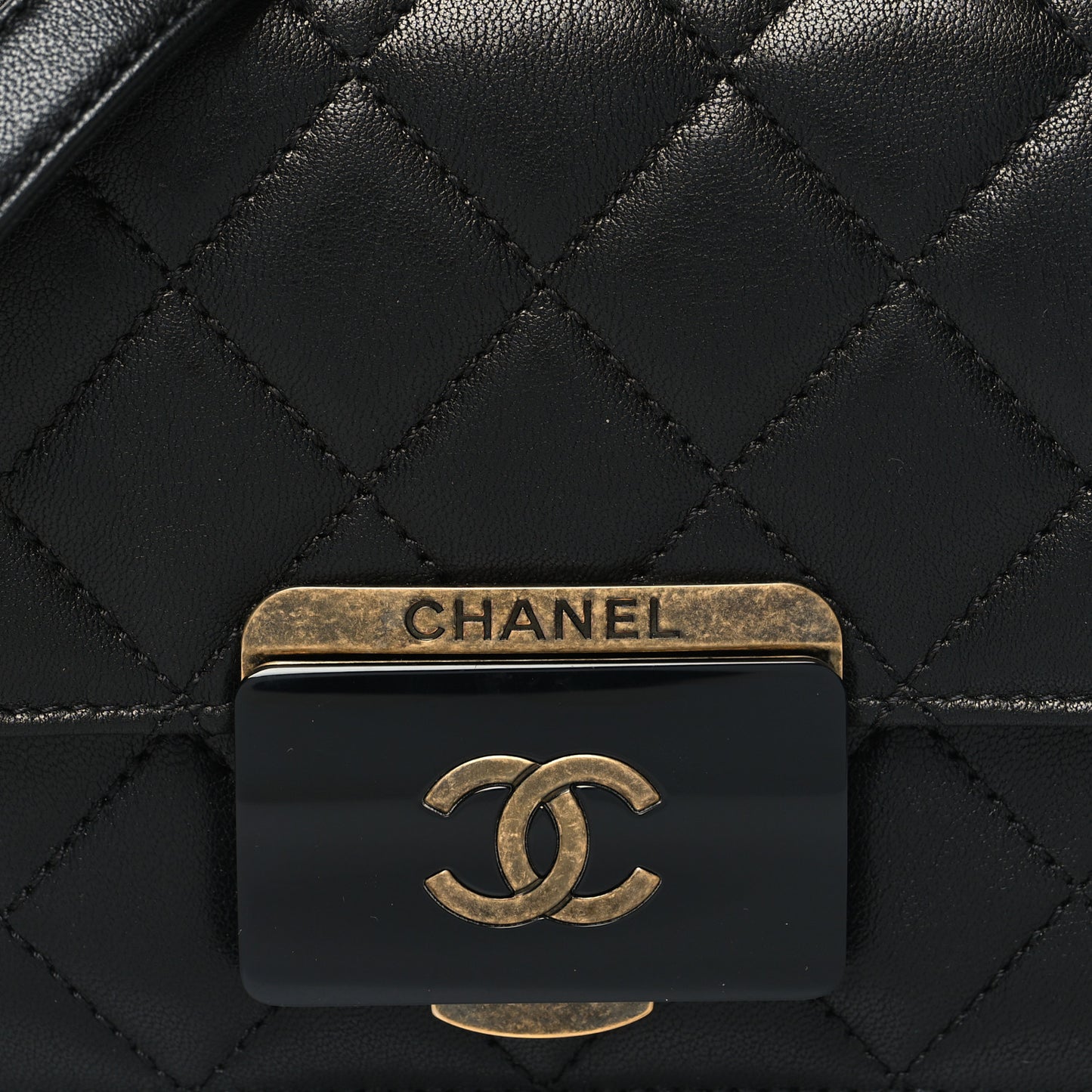 Sheepskin Quilted Mini Beauty Lock Flap Black
