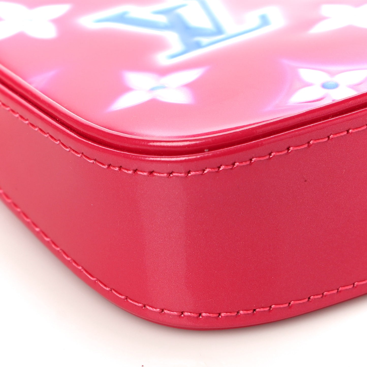 Vernis Valentine Mini Pochette Accessories Fuchsia Neon