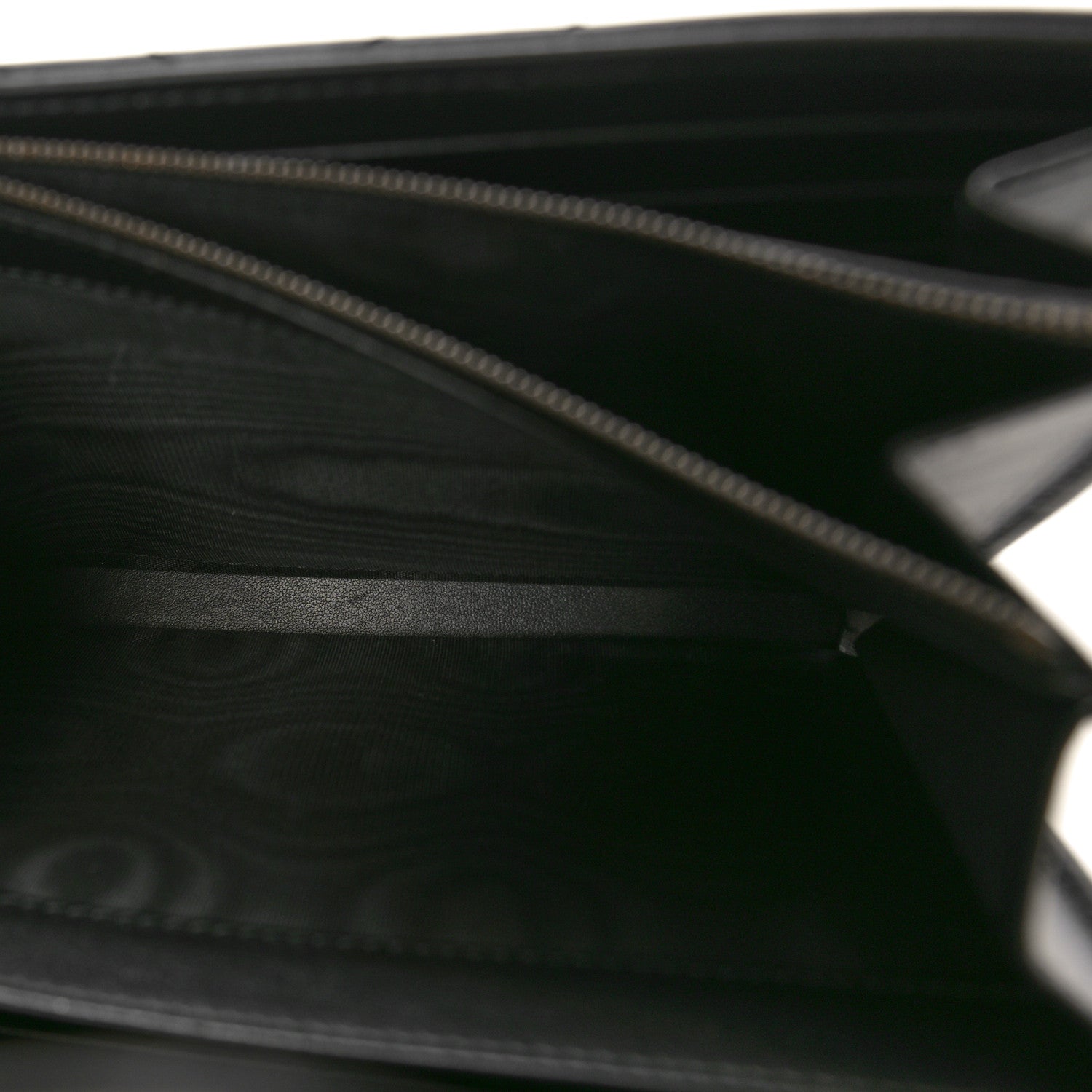 Gucci Calfskin Matelasse GG Marmont Chain Wallet Black 5 of 9