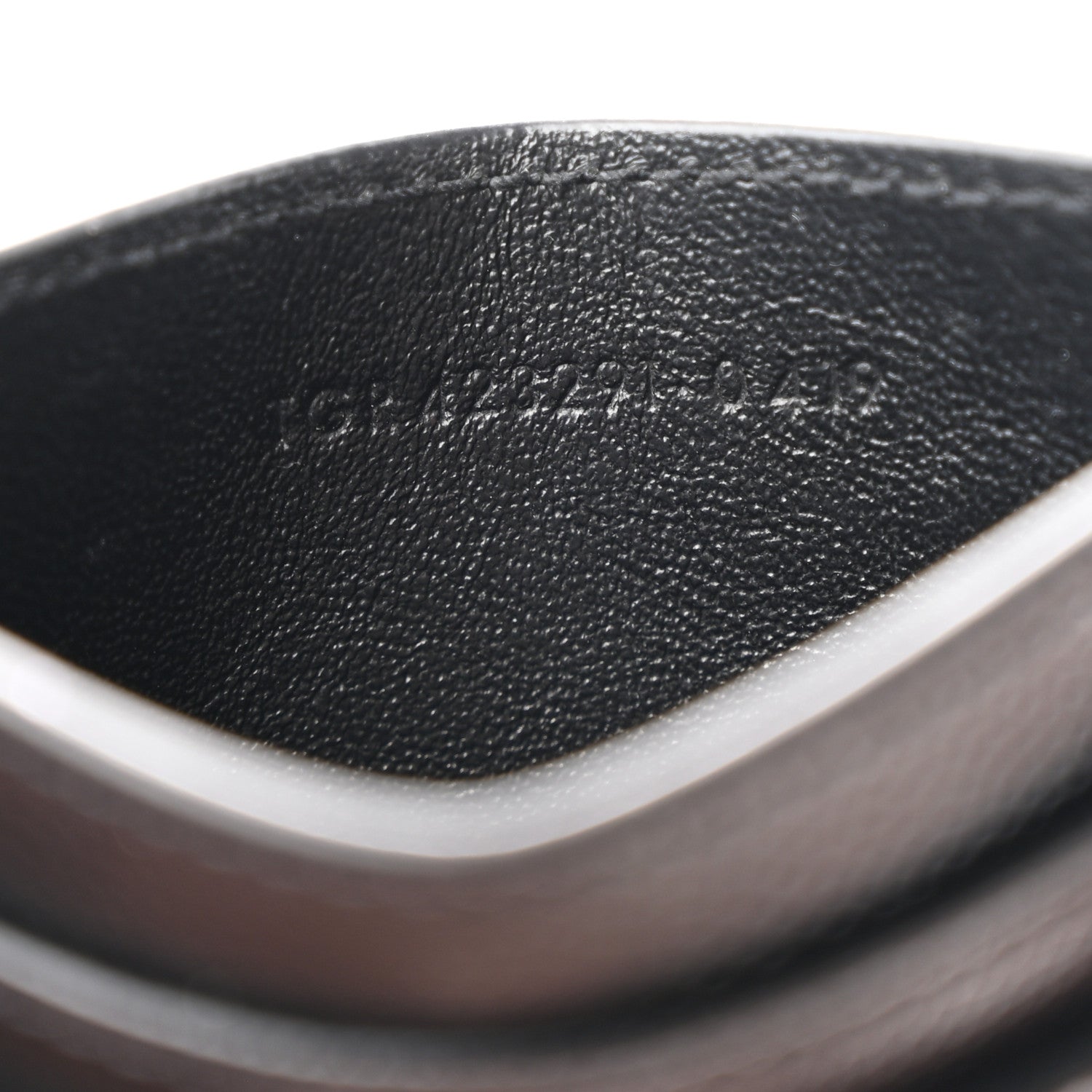 Saint Laurent Grain De Poudre Matelasse Chevron Monochrome Monogram Credit Card Case Black 7 of 7