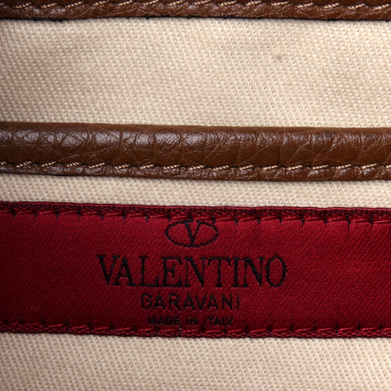 Valentino Garavani Grained Calfskin Rockstud Bucket Bag Deep Cuir 5 of 9