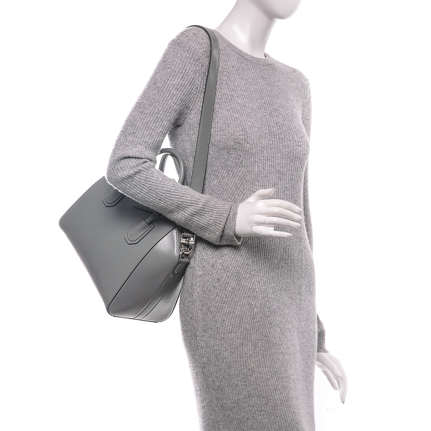 Shiny Lord Calfskin Small Antigona Pearl Grey