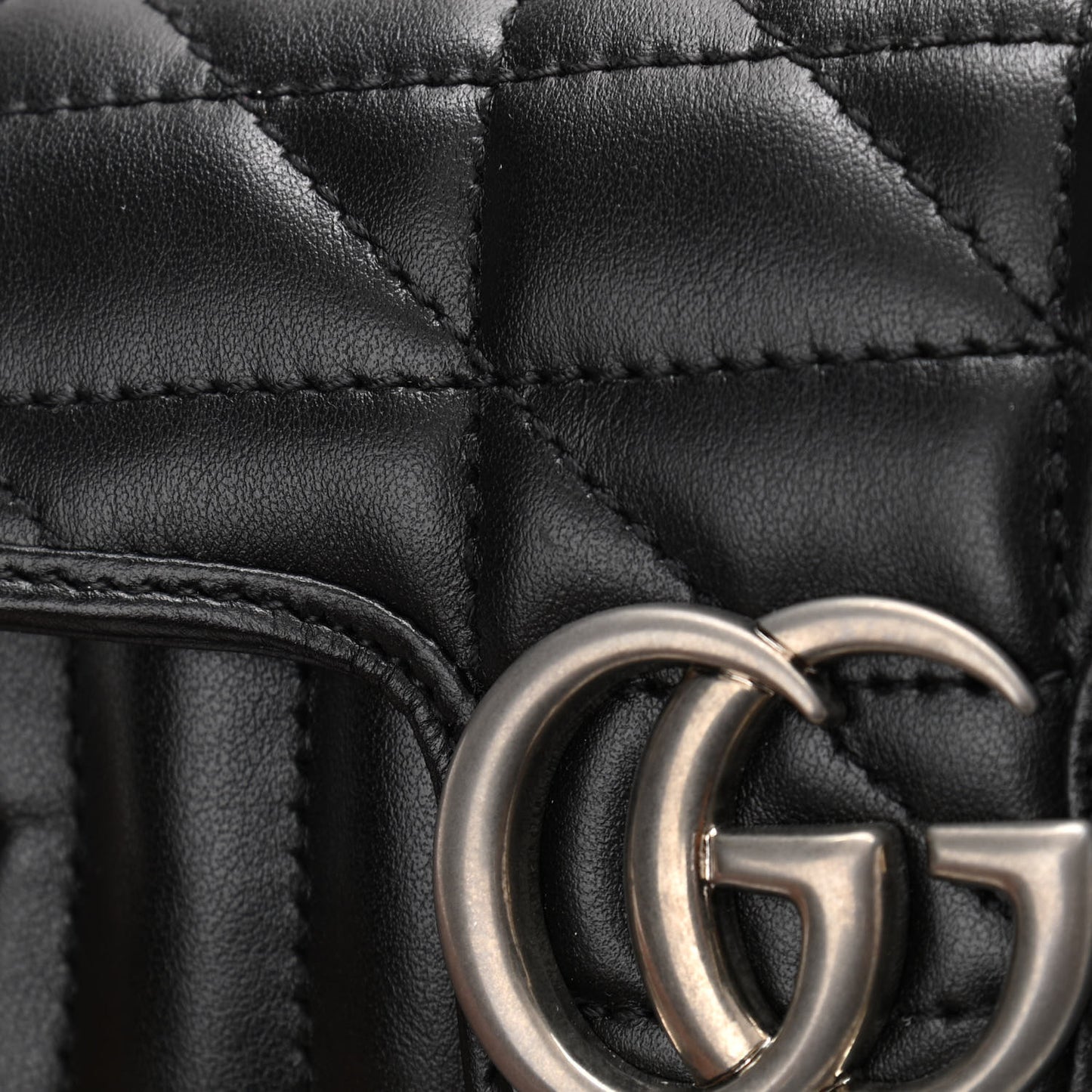 Calfskin Matelasse Aria Super Mini GG Marmont Shoulder Bag Black