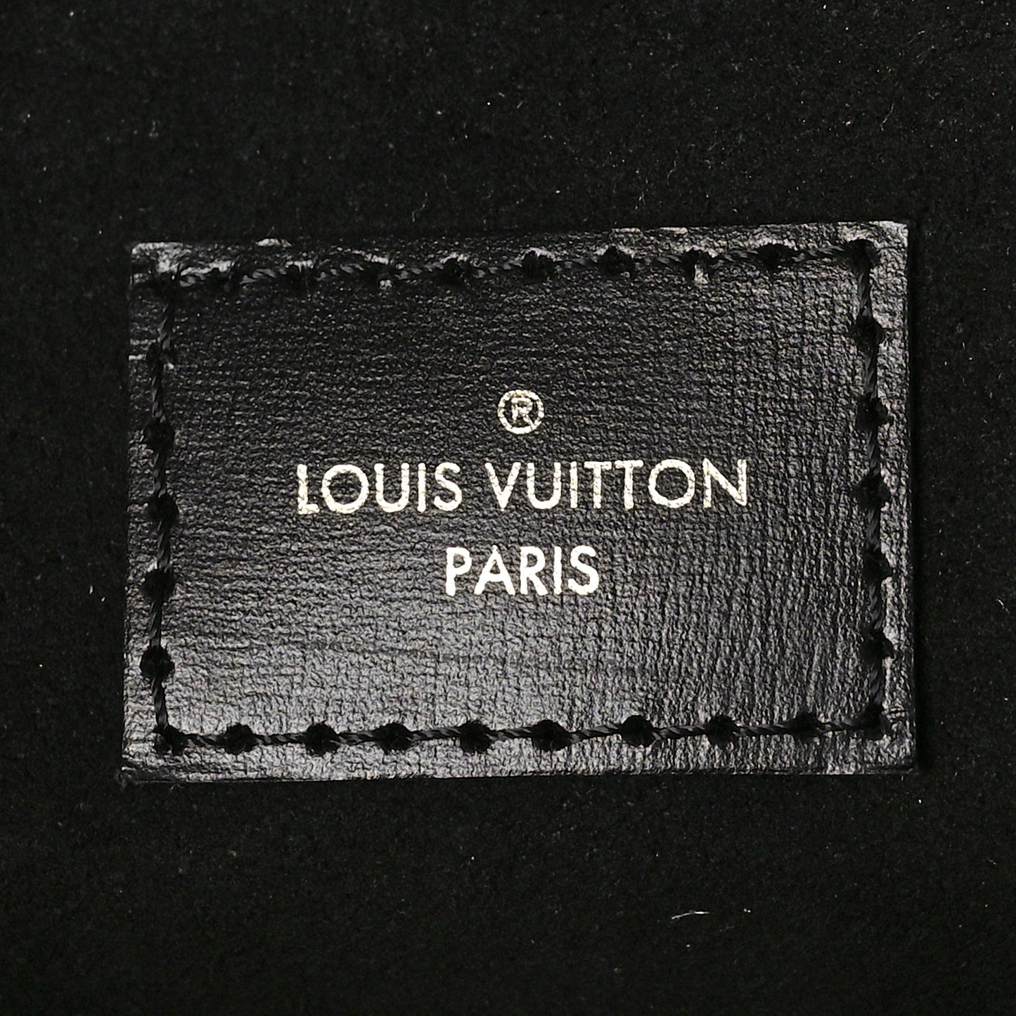 Reverse Monogram Pochette Metis