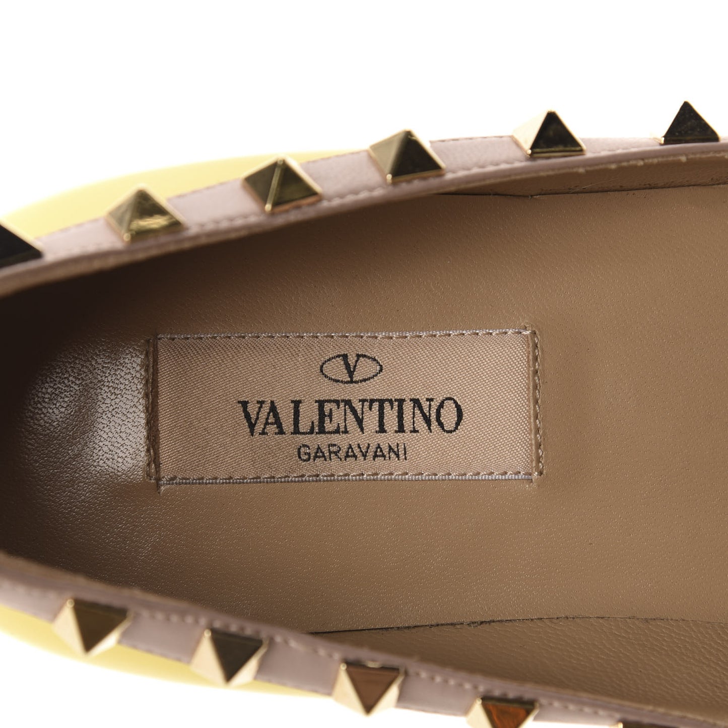 Patent Rockstud Ballerina Flats 37 Naples Yellow Poudre