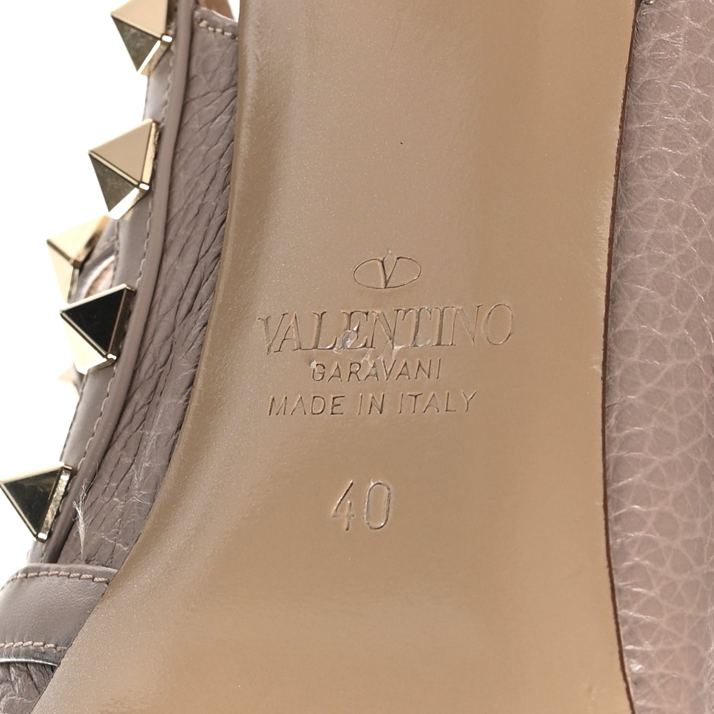 Pebbled Calfskin Rockstud Ankle Strap Pumps 40 Poudre