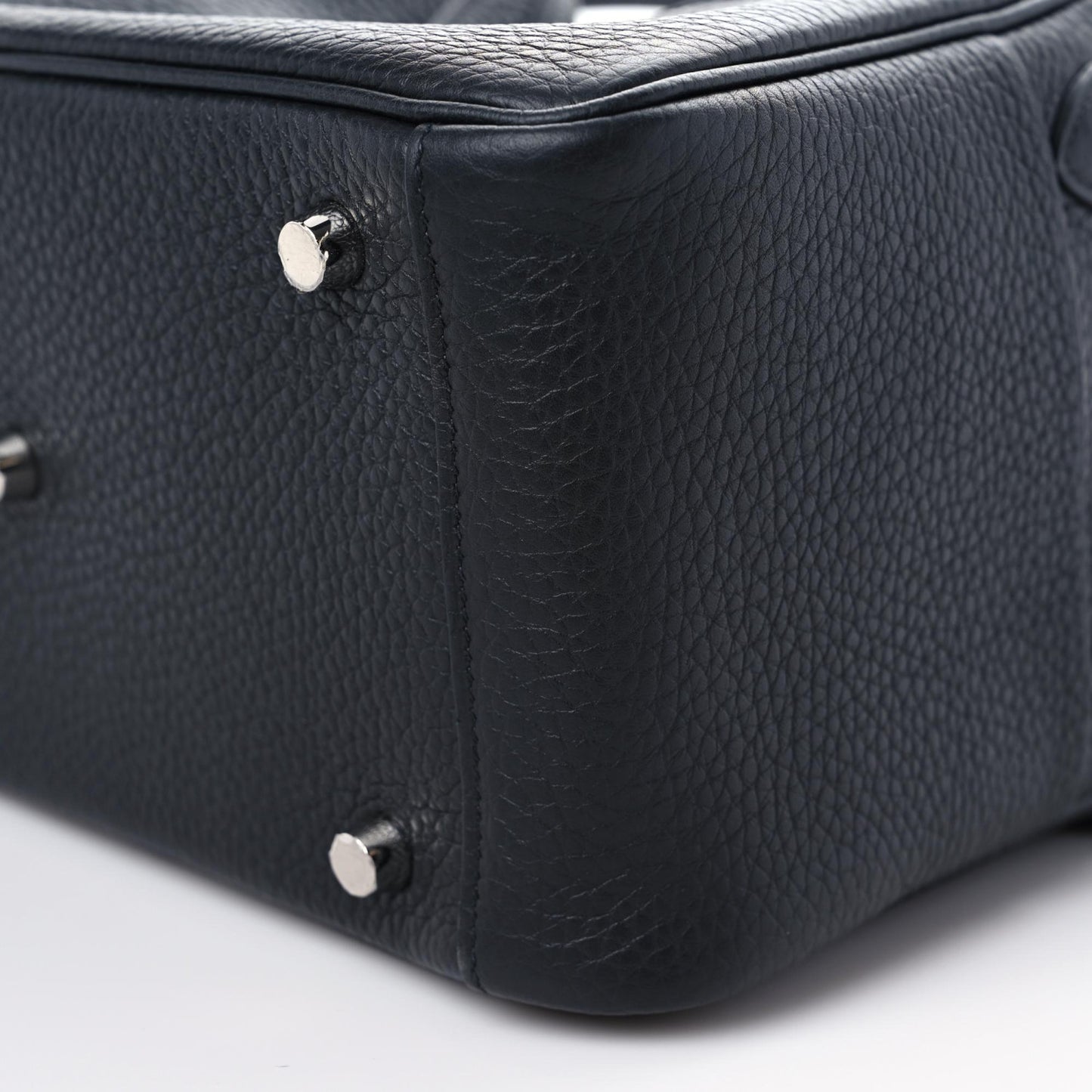 Taurillon Clemence Lindy 26 Black