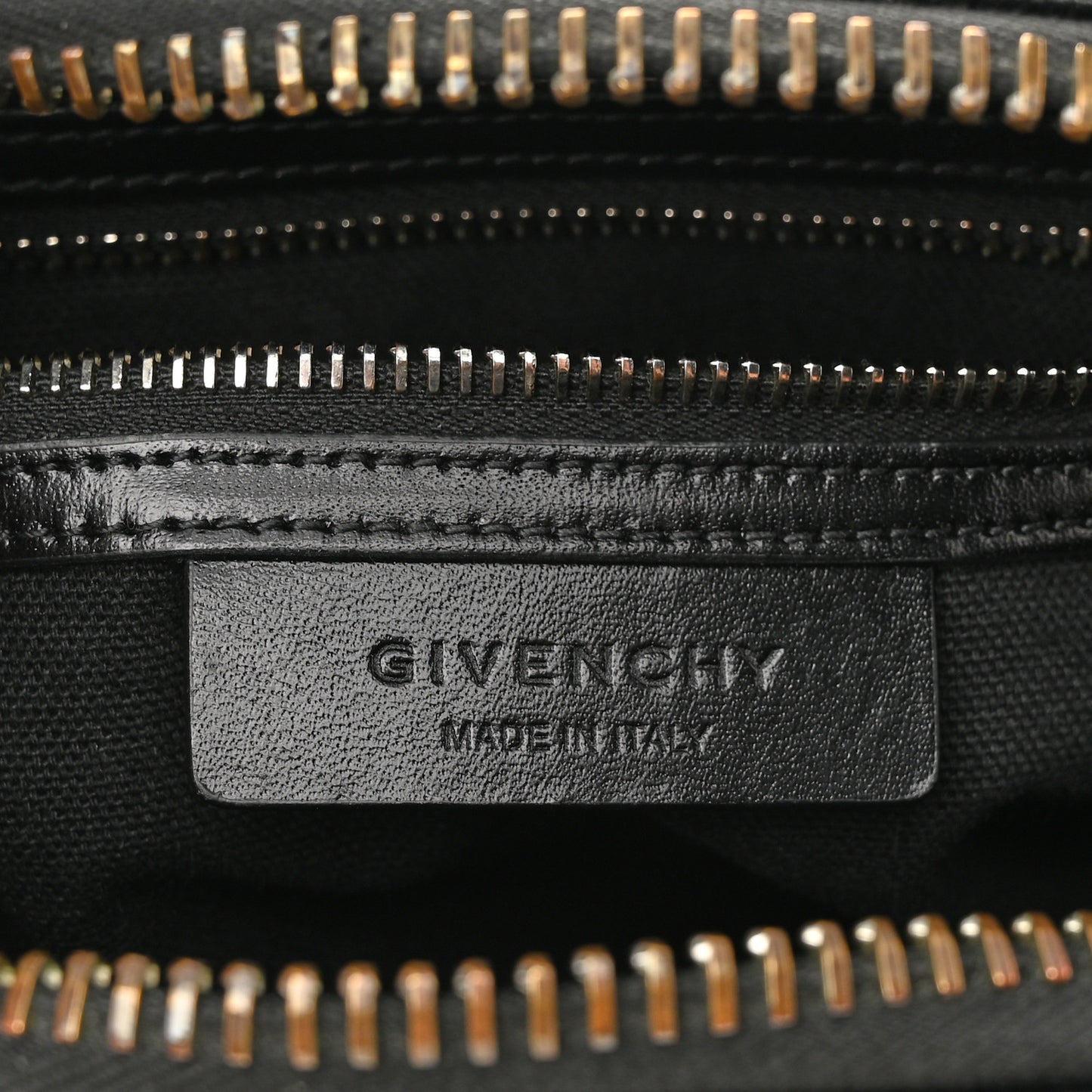 Shiny Lord Calfskin Mini Antigona Black