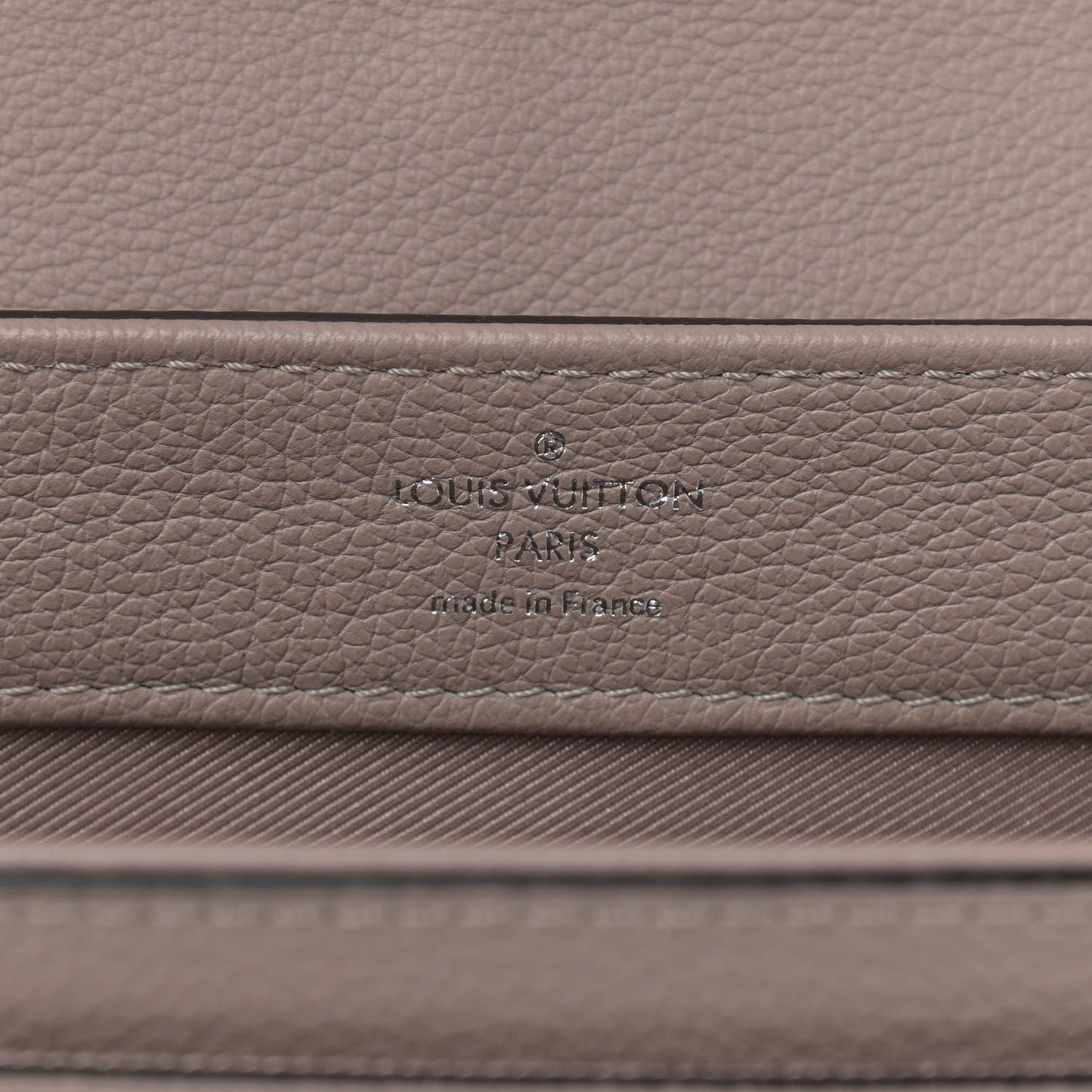 Soft Calfskin Lockme II Chain Bag BB Mastic