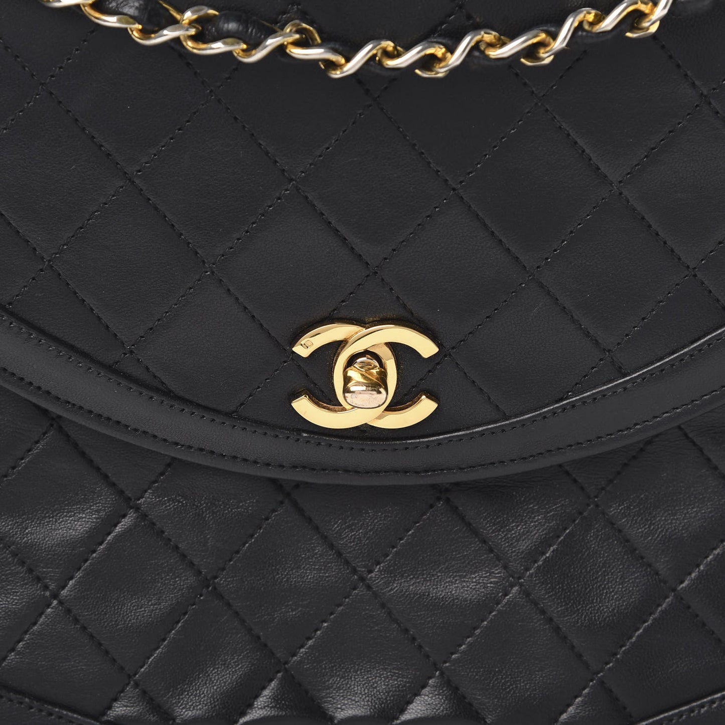 Lambskin Quilted Medium Single Flap Black