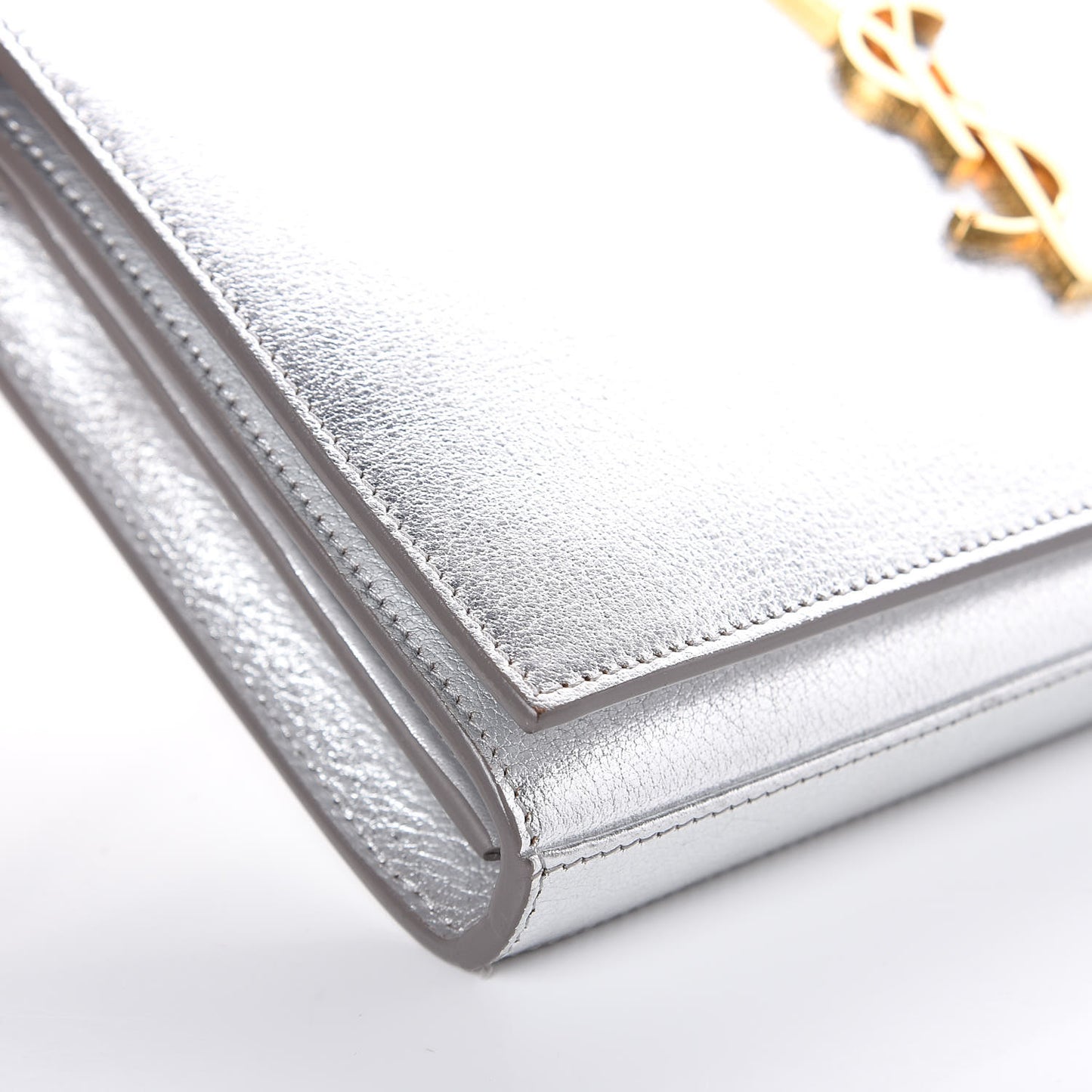 Metallic Calfskin Monogram Chain Wallet Argento