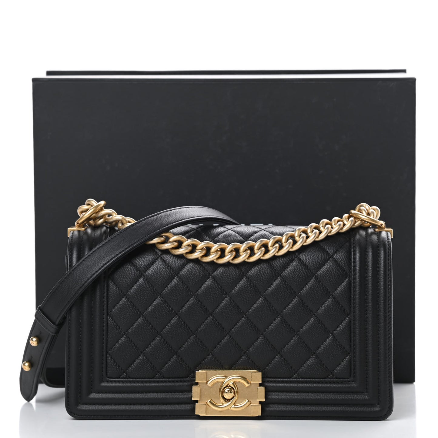 Caviar Quilted Medium Boy Flap Black